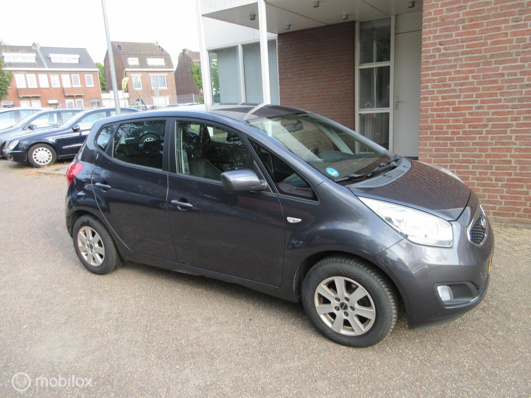 Kia Venga 1.4 CVVT Plus Pack / 2012 / 1778943km NAP / Navi / 2012 - voorkant