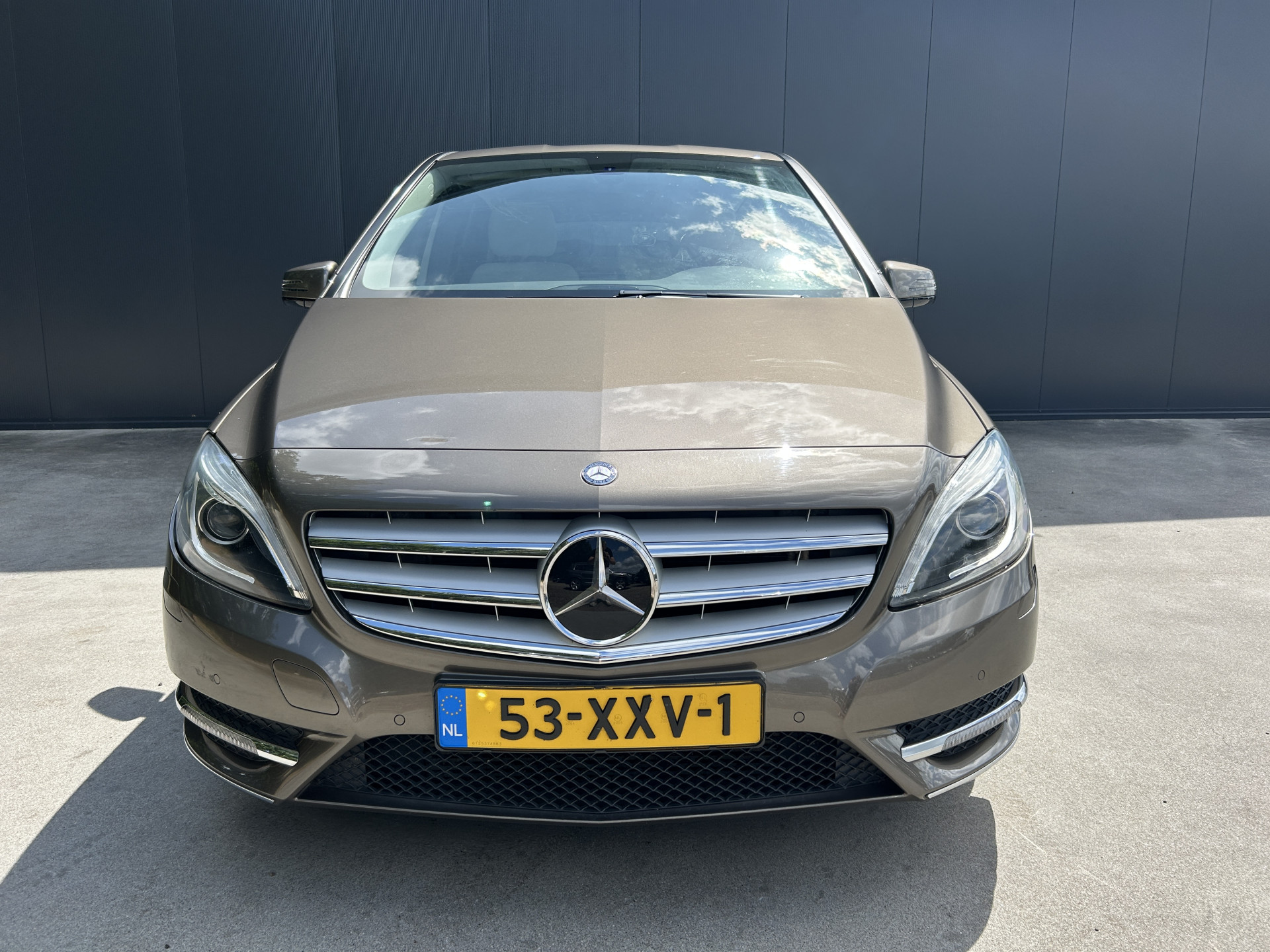 Foto van Mercedes-Benz B 180