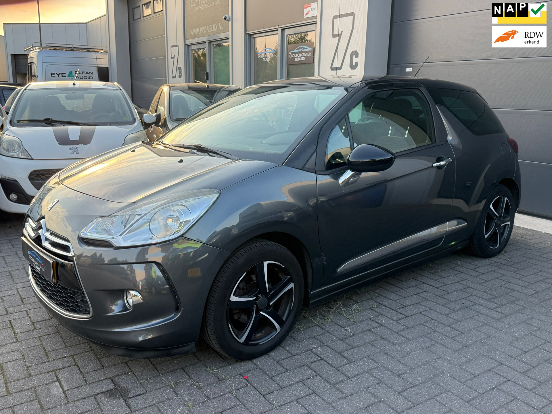 Citroen Ds3 1.2 VTi AIRCO | CRUISE | ELEKTR PAKKET | GROOT SCHERM | 2013 - voorkant