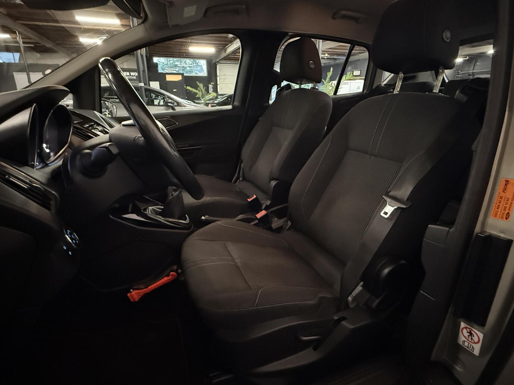 Foto van Ford B-max
