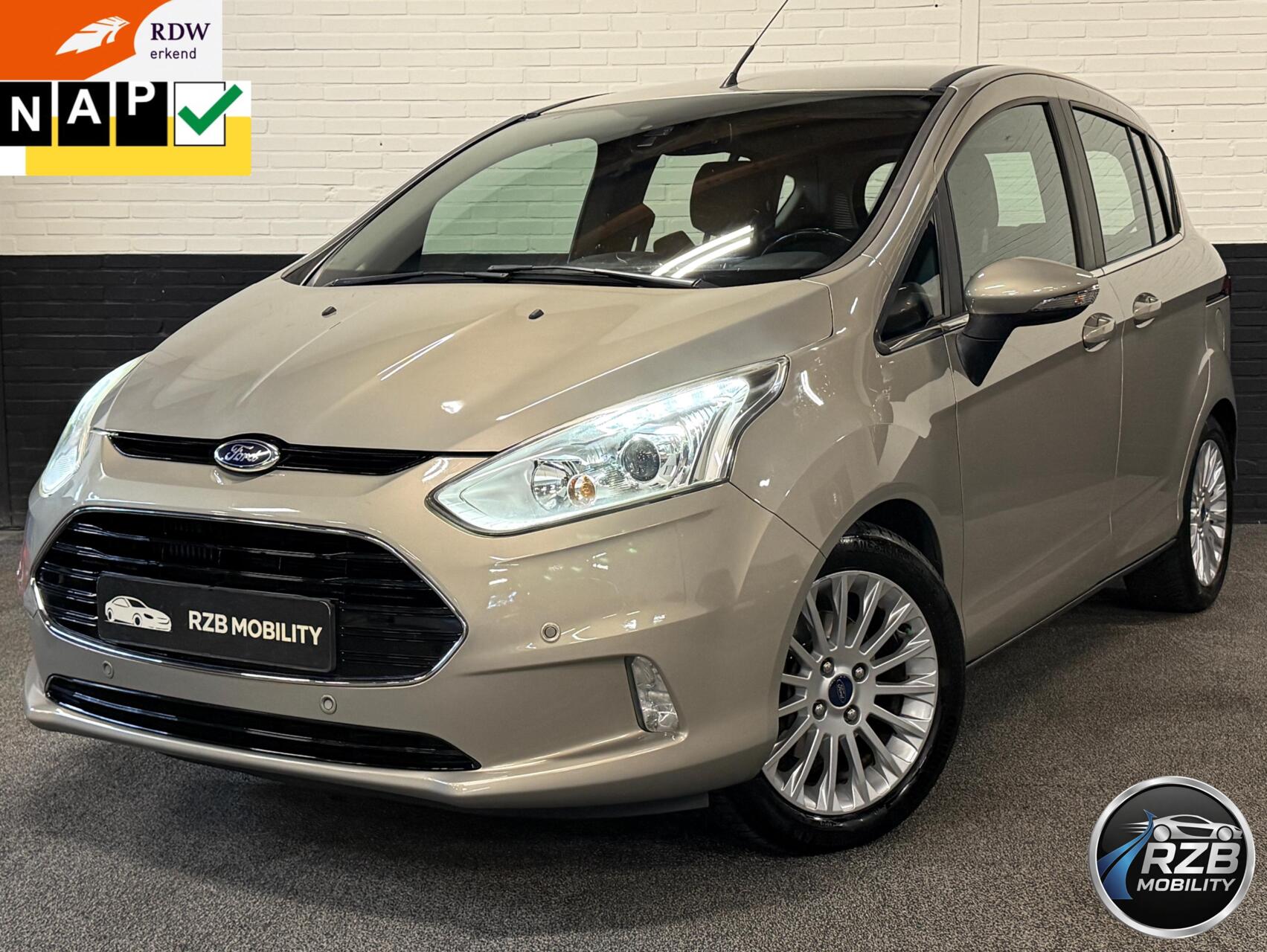 Ford B-max 1.0 EcoBoost Titanium Trekhaak Camera PDC Cruise Dealer onderhouden 2013 - voorkant