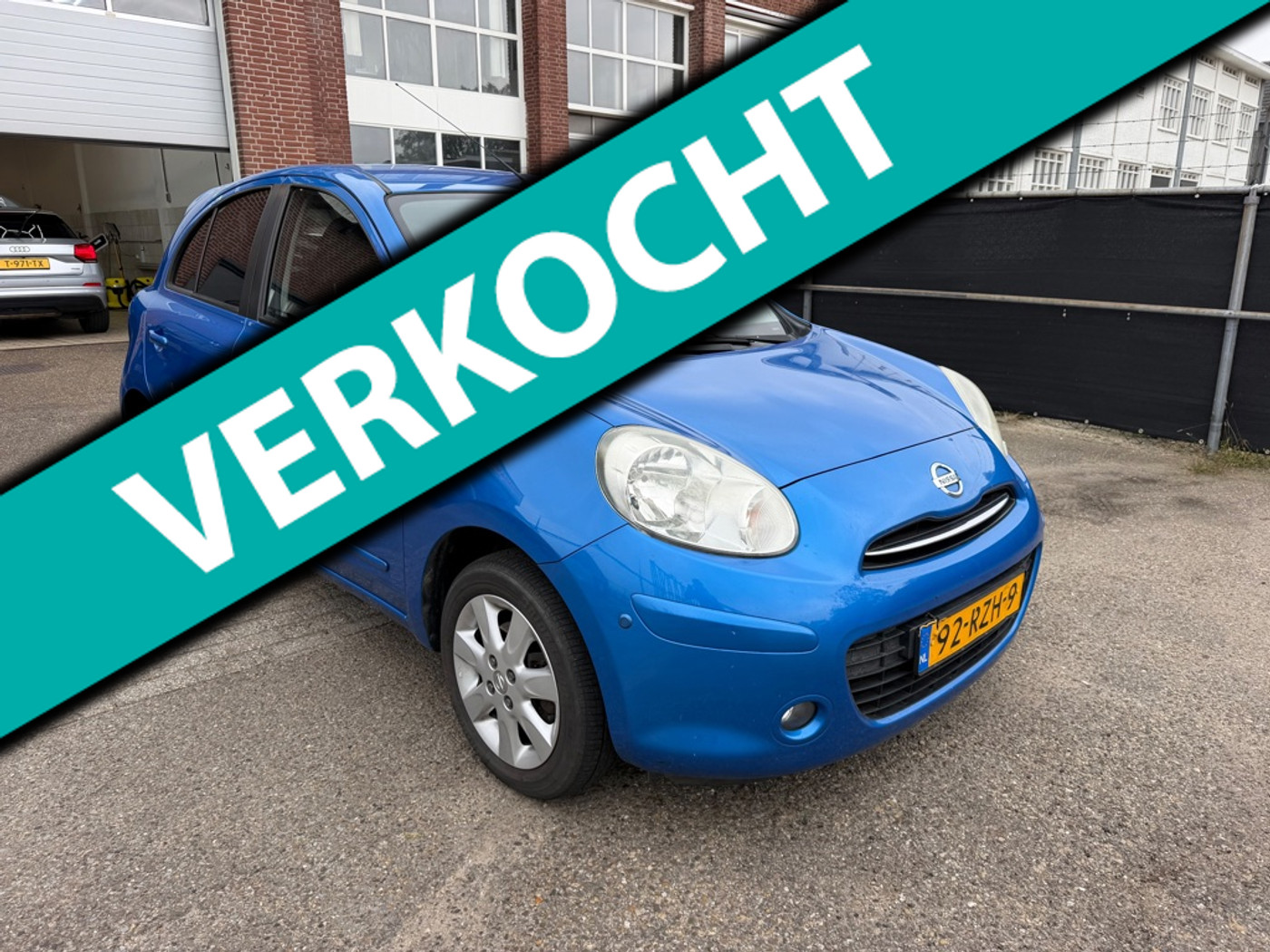 Nissan Nissan Micra 1.2 DIG-S Connect Edition 2011 - voorkant