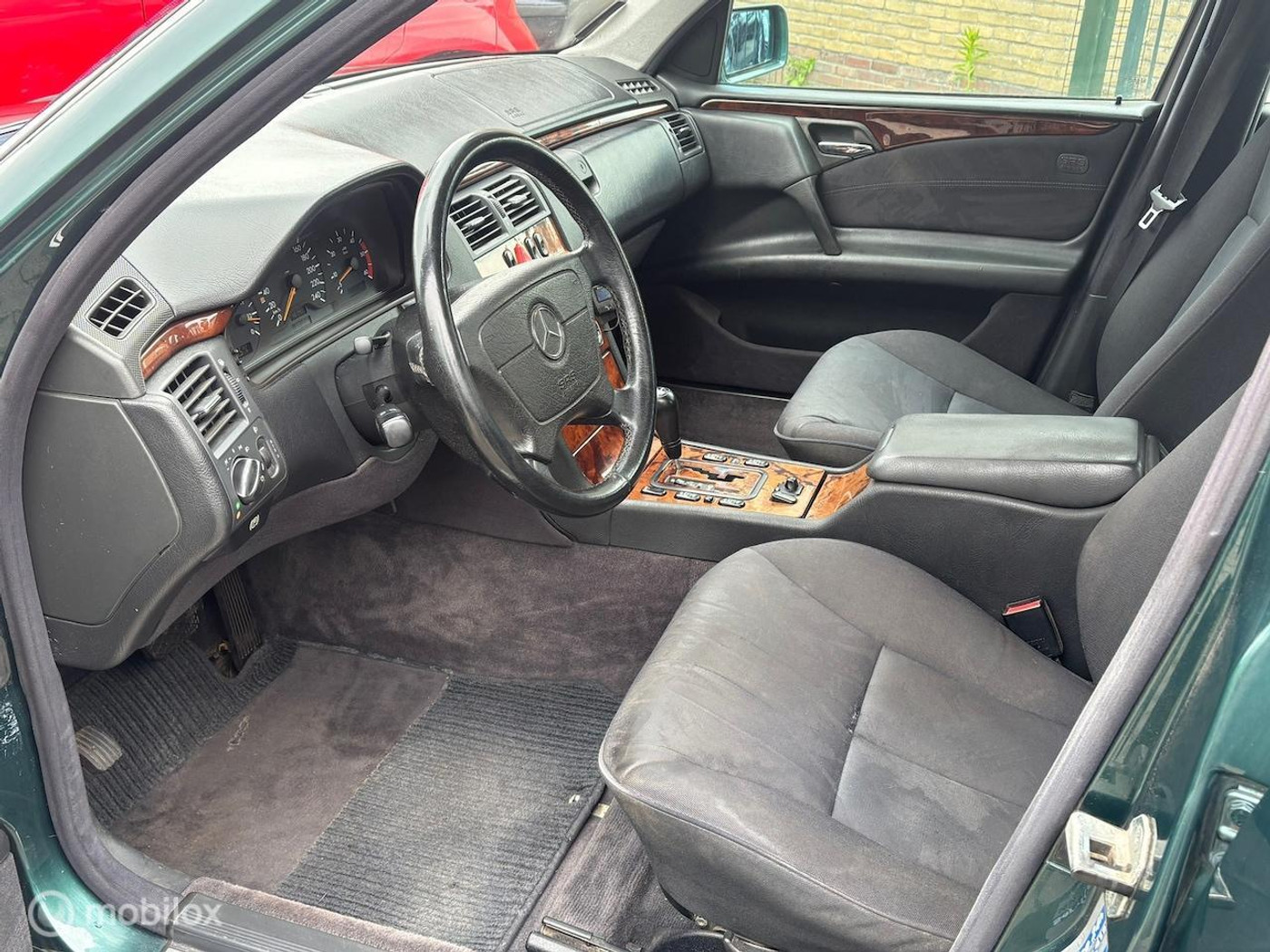 Foto van Mercedes-Benz E 200 CDI