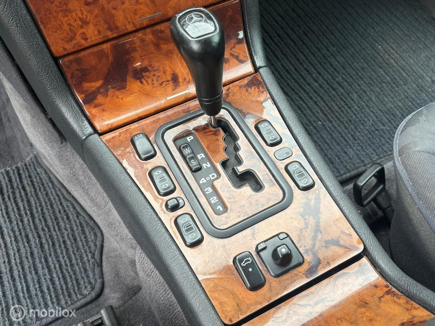 Foto van Mercedes-Benz E 200 CDI