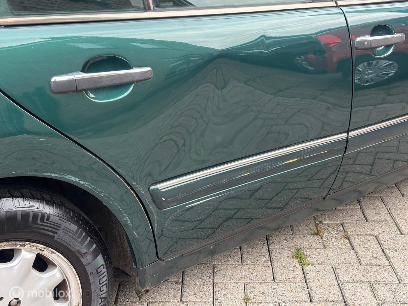 Foto van Mercedes-Benz E 200 CDI