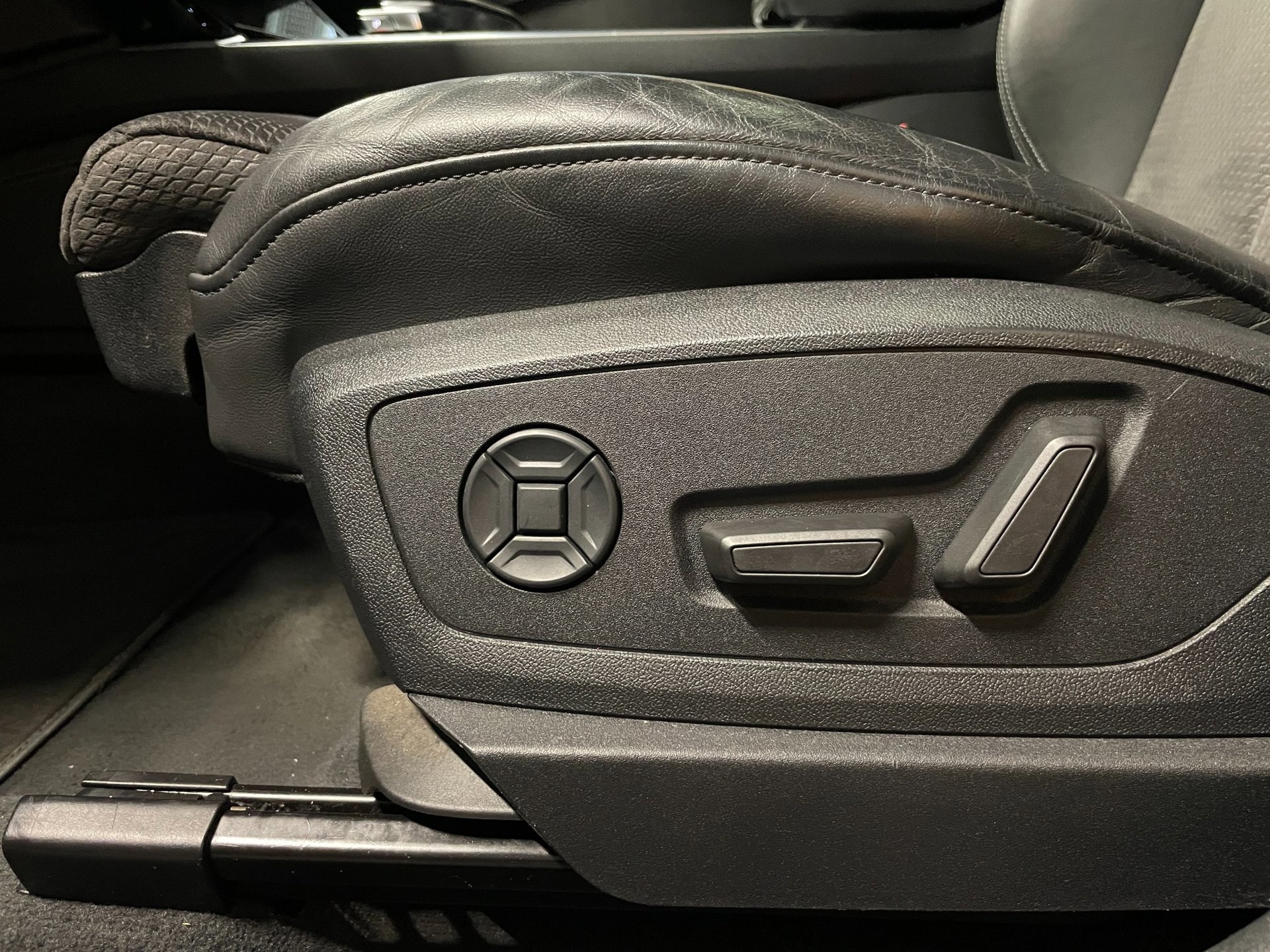 Foto van Audi E-tron 50