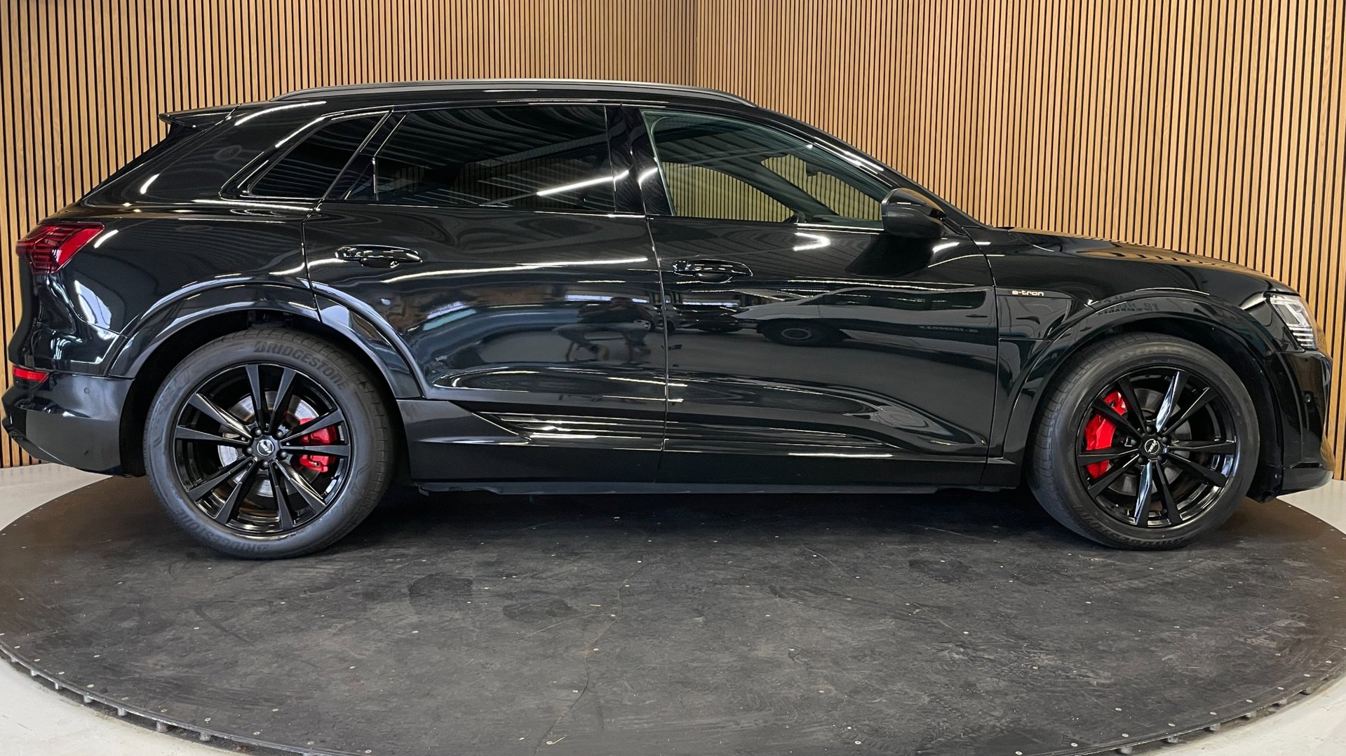 Foto van Audi E-tron 50