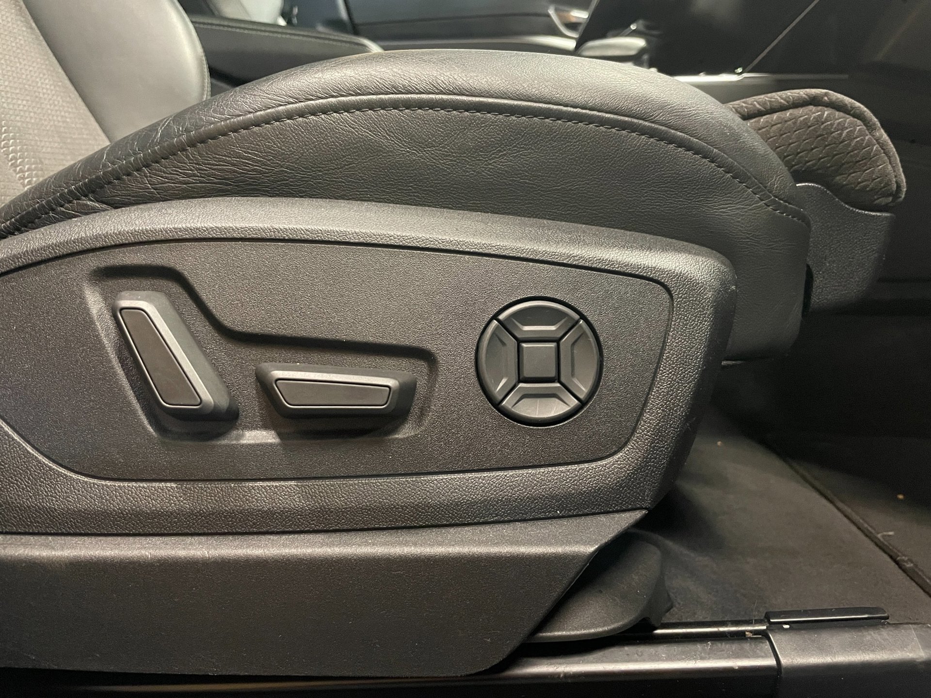 Foto van Audi E-tron 50
