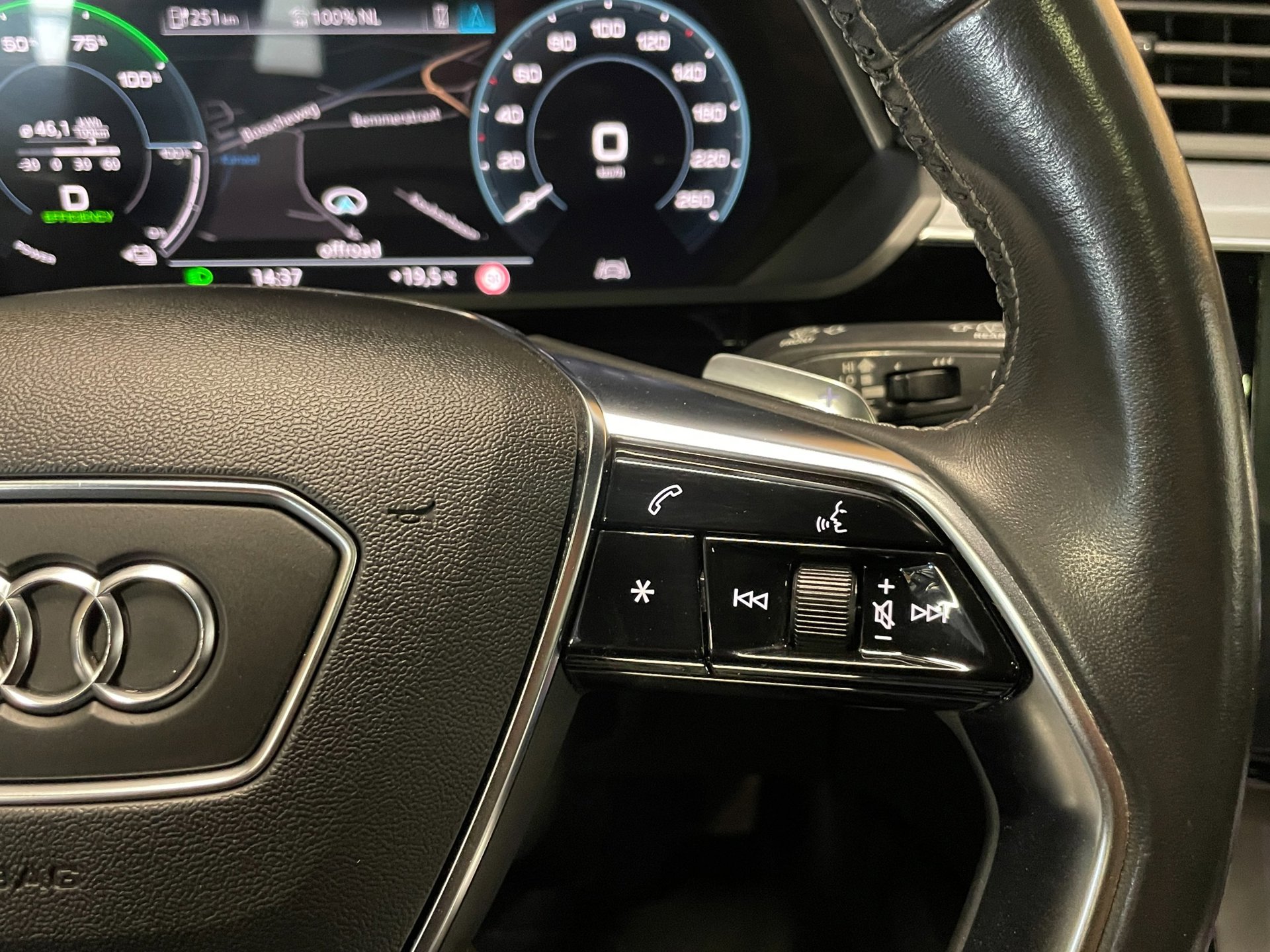 Foto van Audi E-tron 50