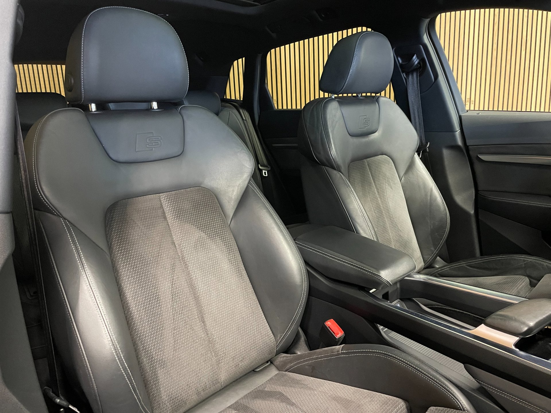 Foto van Audi E-tron 50