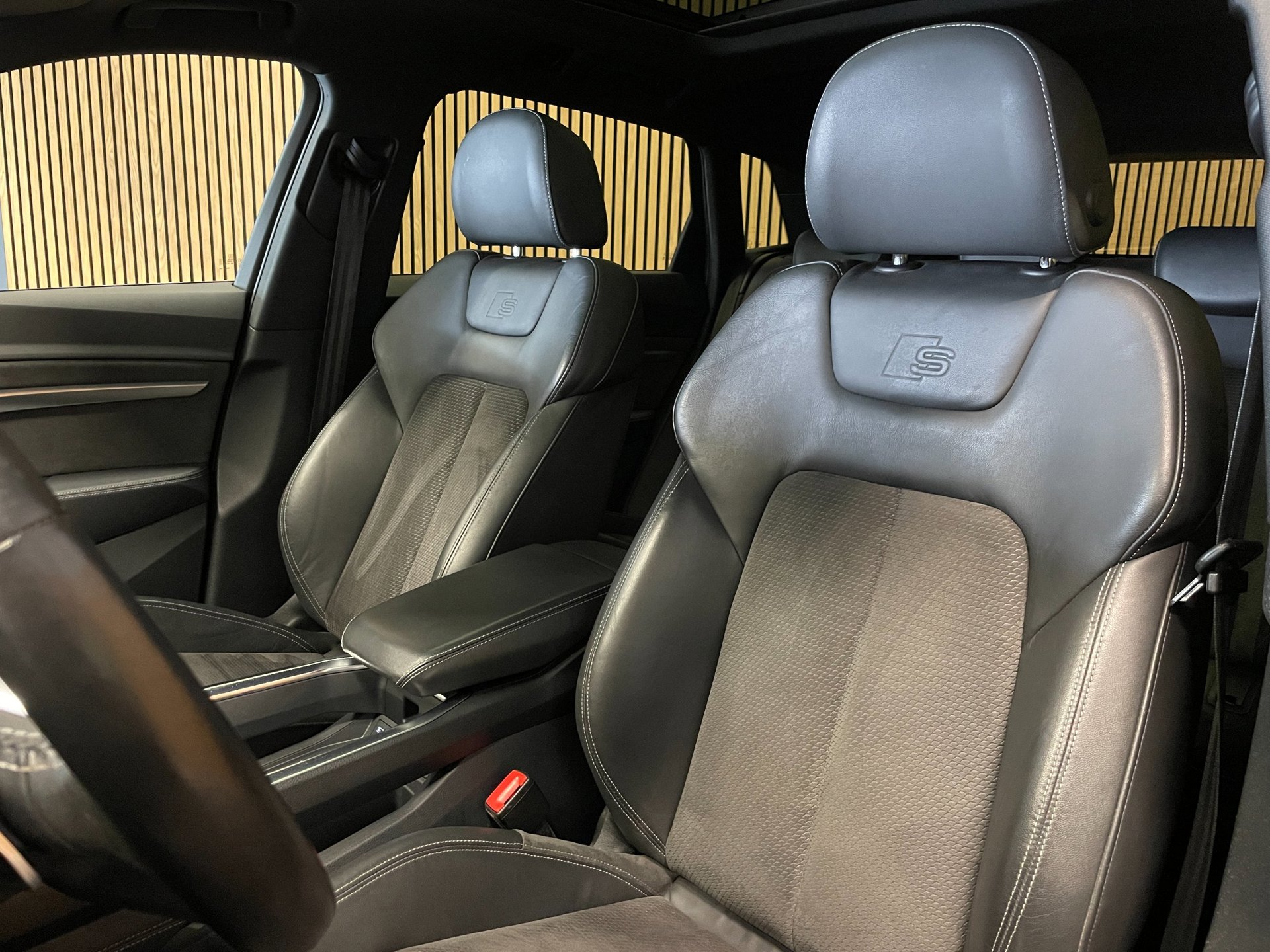 Foto van Audi E-tron 50
