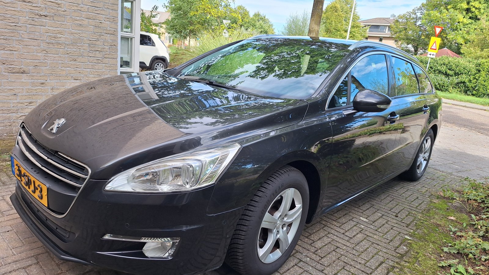 Peugeot 508 SW 1.6 THP Blue L. Exe. 2011 - voorkant