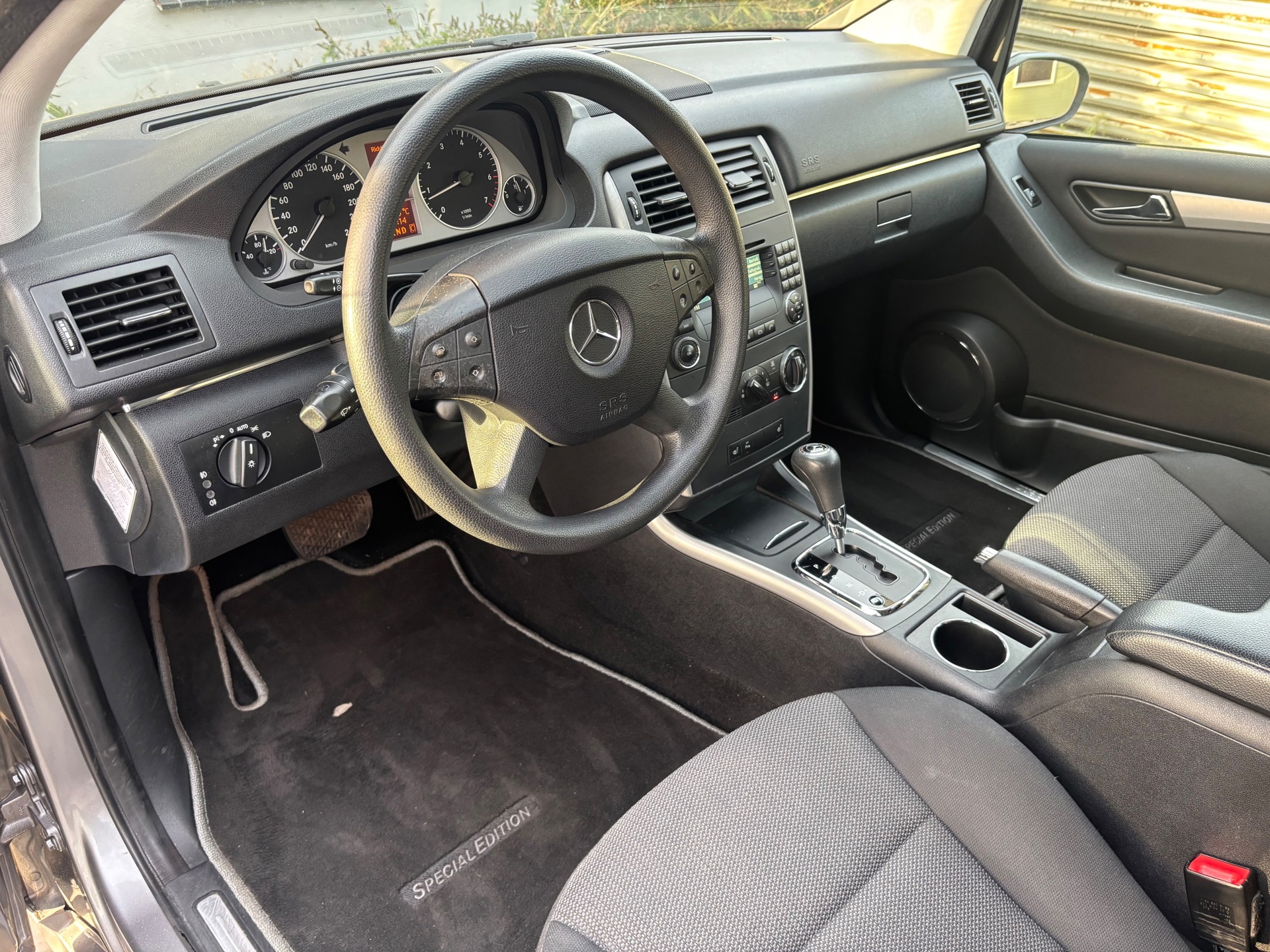 Foto van Mercedes-Benz B 200