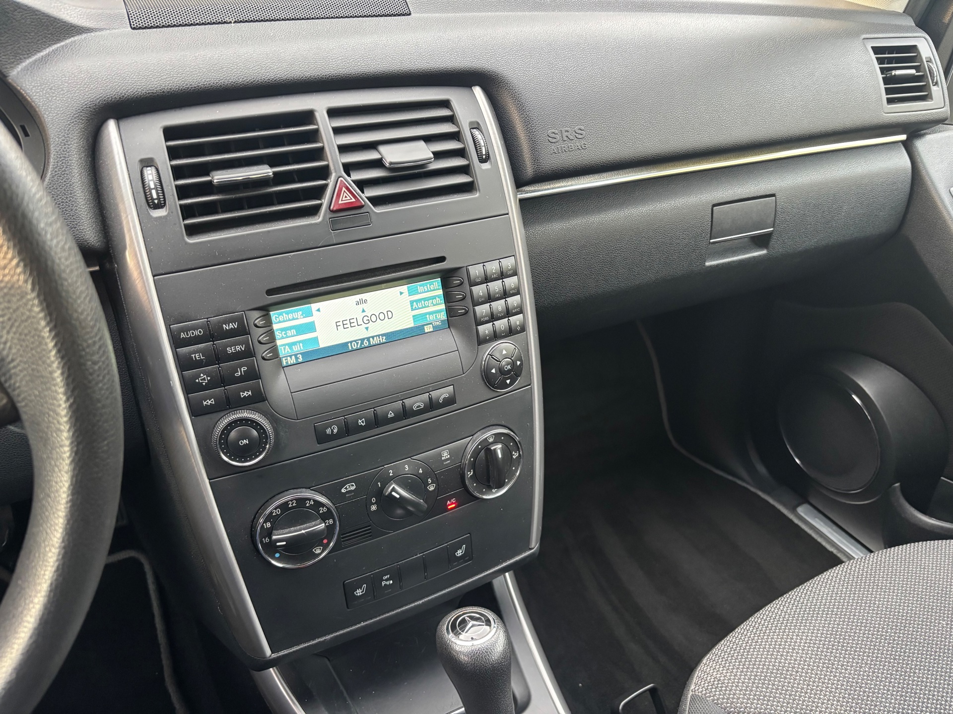 Foto van Mercedes-Benz B 200