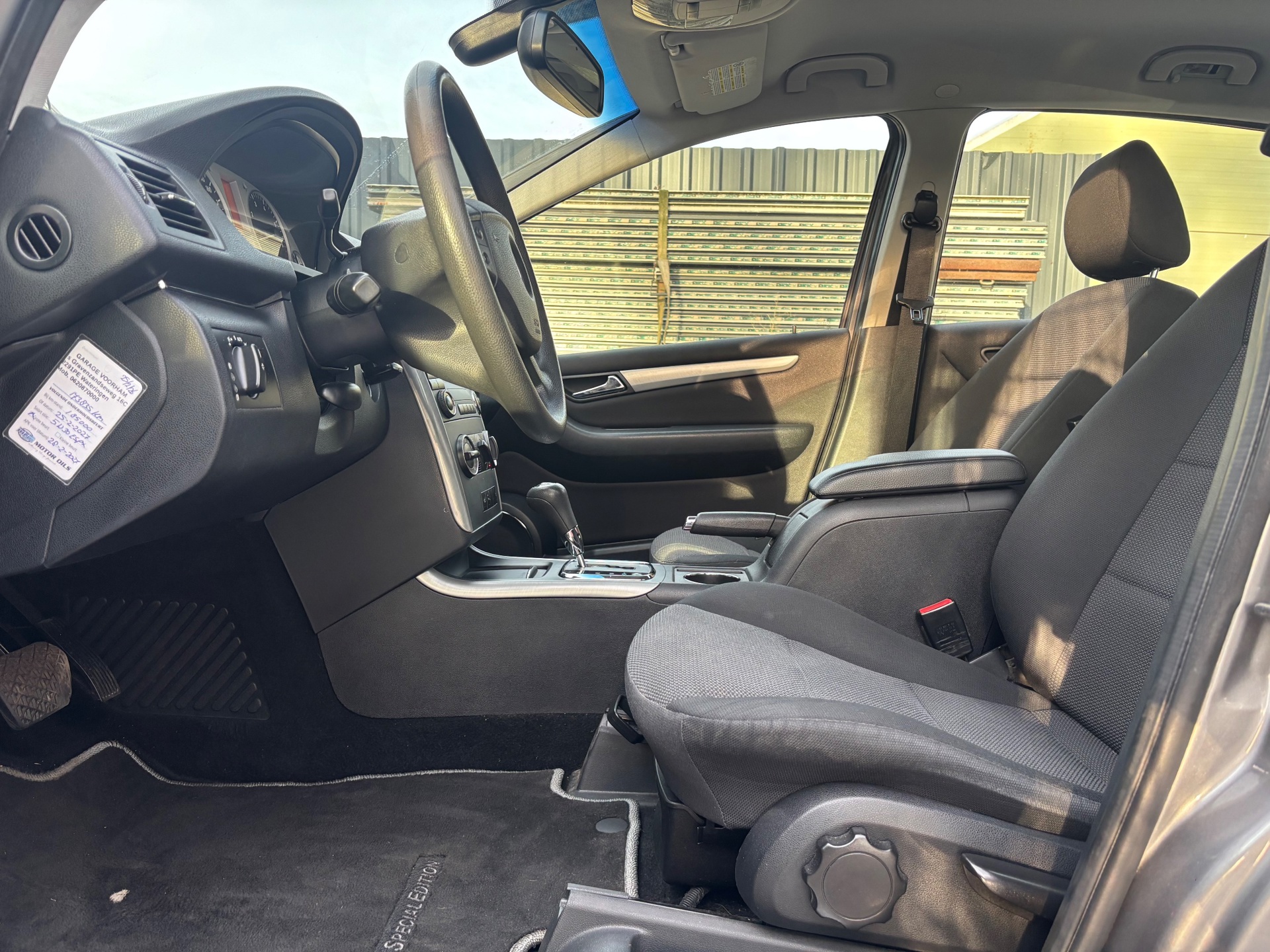 Foto van Mercedes-Benz B 200