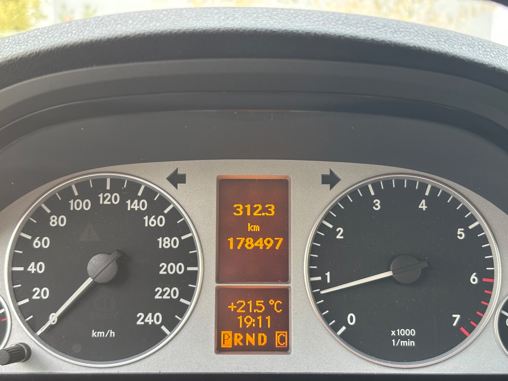 Foto van Mercedes-Benz B 200