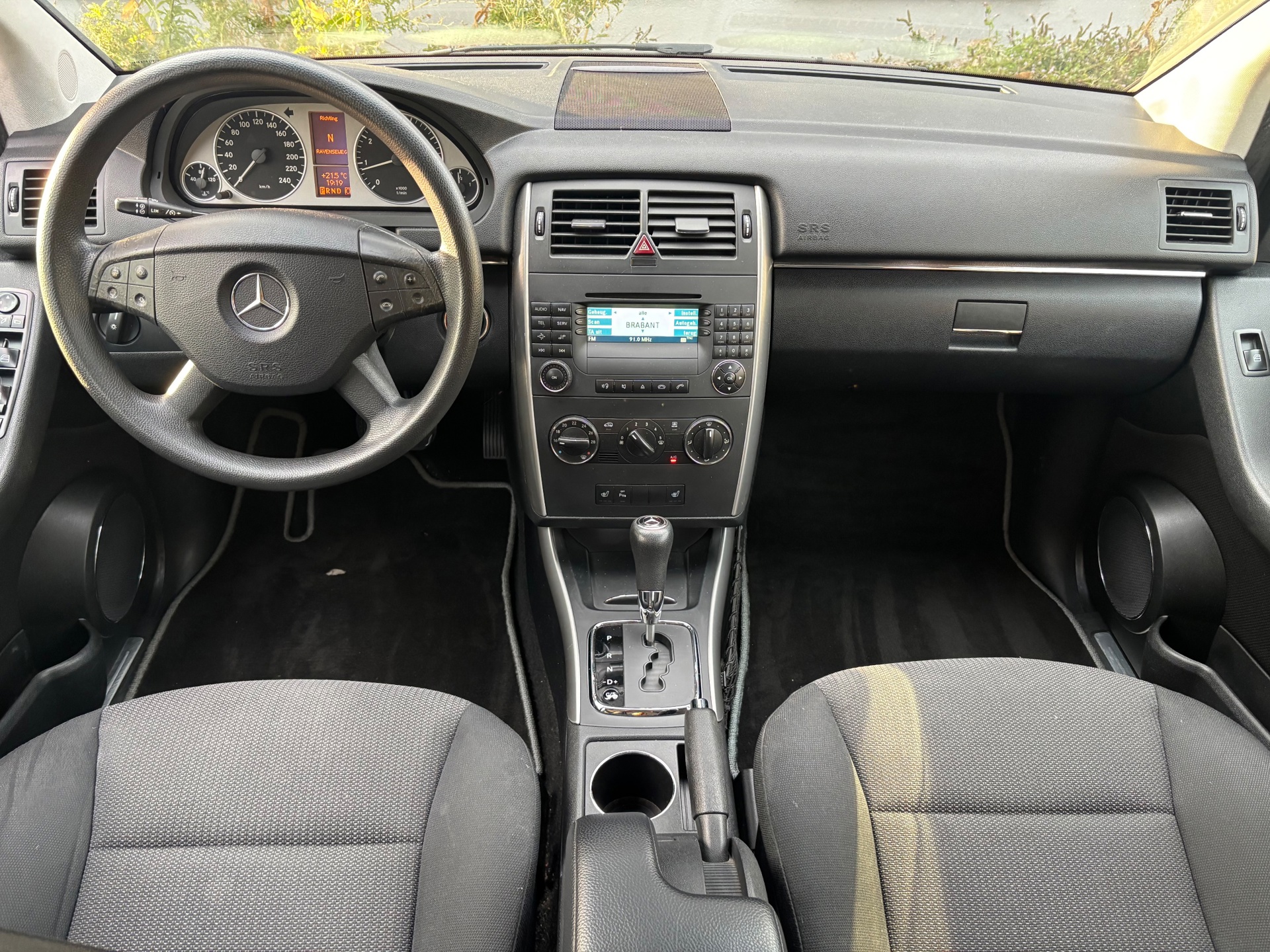 Foto van Mercedes-Benz B 200