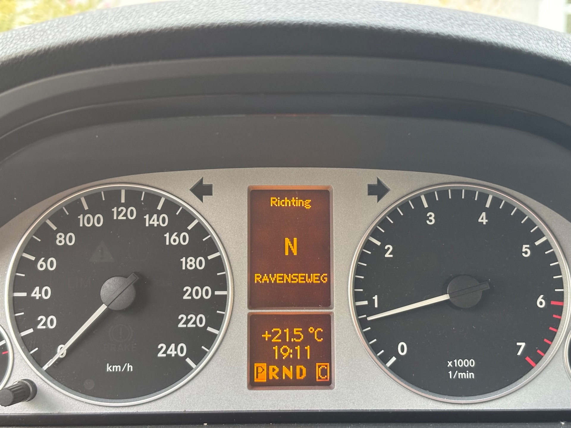 Foto van Mercedes-Benz B 200