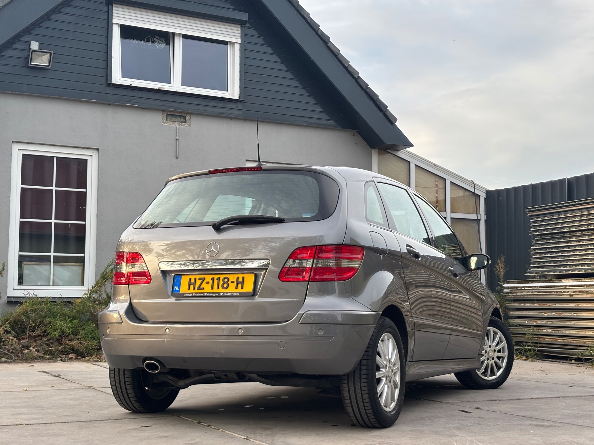 Foto van Mercedes-Benz B 200