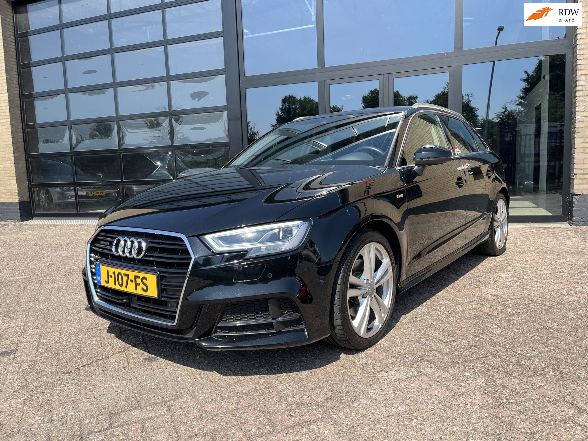 Audi A3 Sportback 40 TFSI quattro Advance Sport 2019 - voorkant