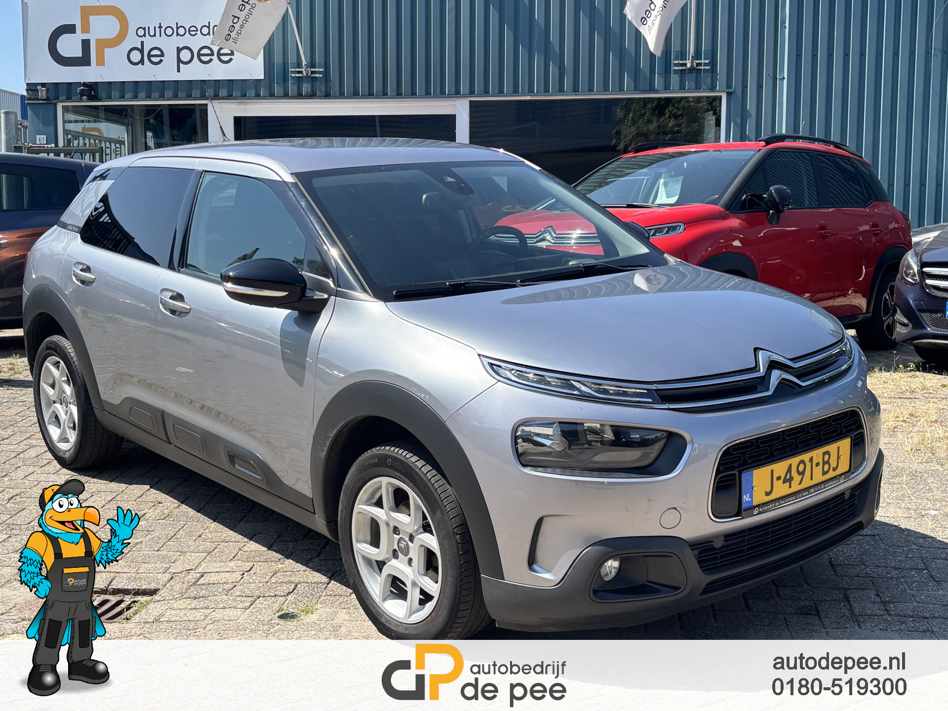 Citroen C4 Cactus 1.2 PureTech Shine 2020 - voorkant