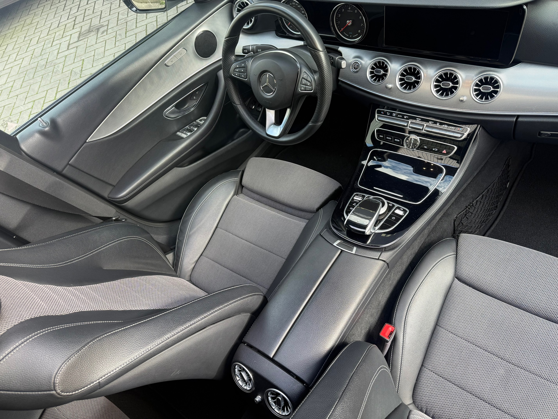 Foto van Mercedes-Benz E 350 E