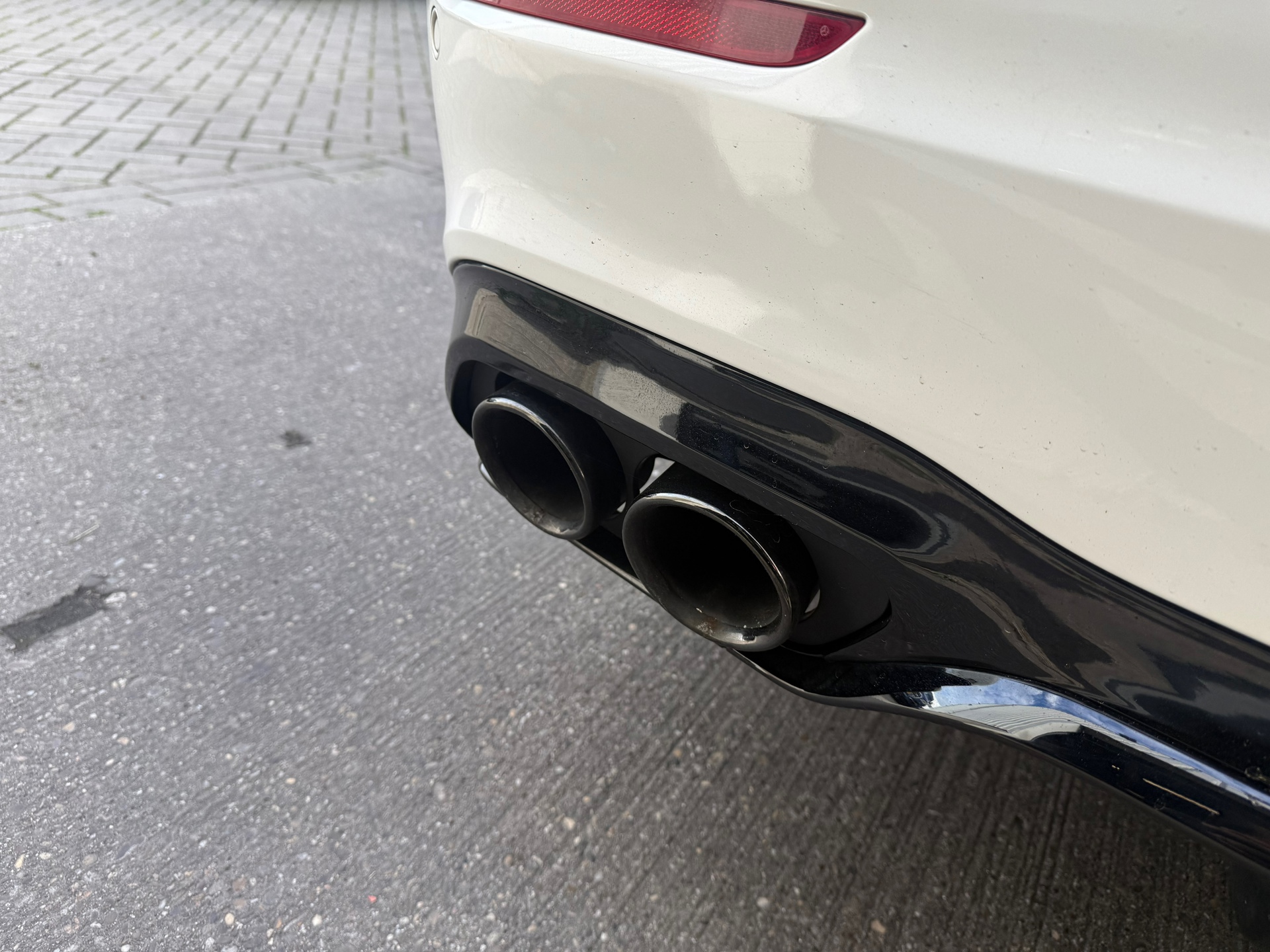 Foto van Mercedes-Benz E 350 E
