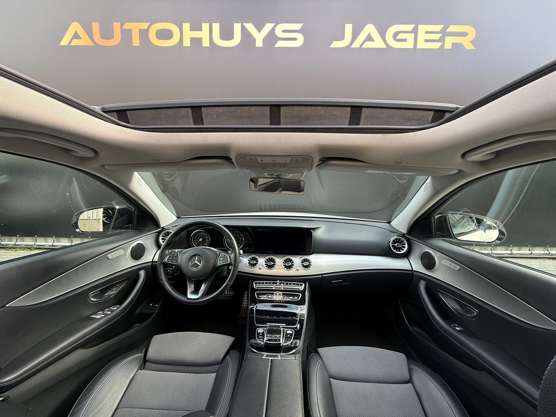 Foto van Mercedes-Benz E 350 E
