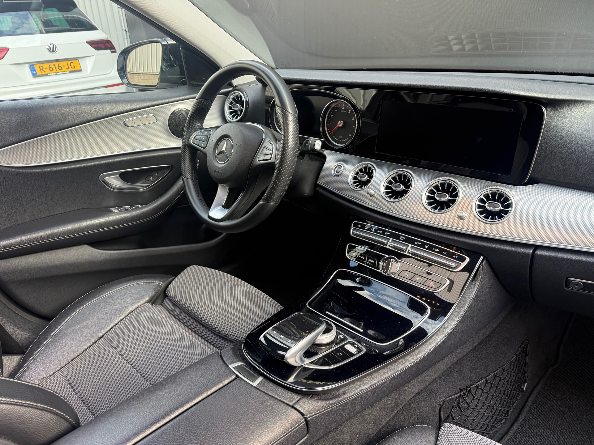 Foto van Mercedes-Benz E 350 E