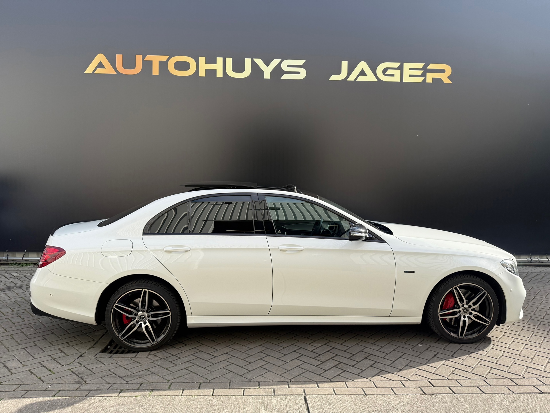 Foto van Mercedes-Benz E 350 E