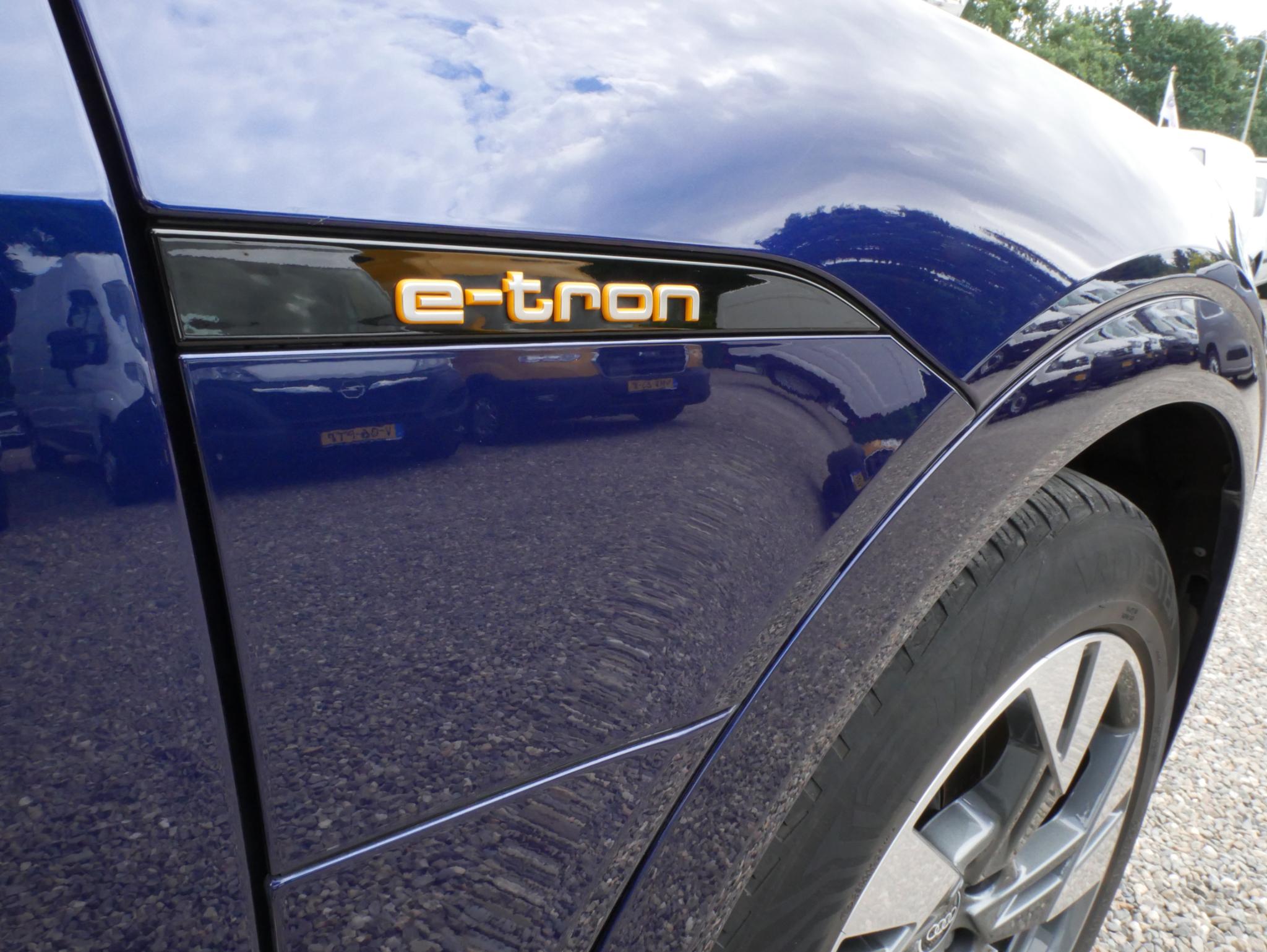Foto van Audi E-tron