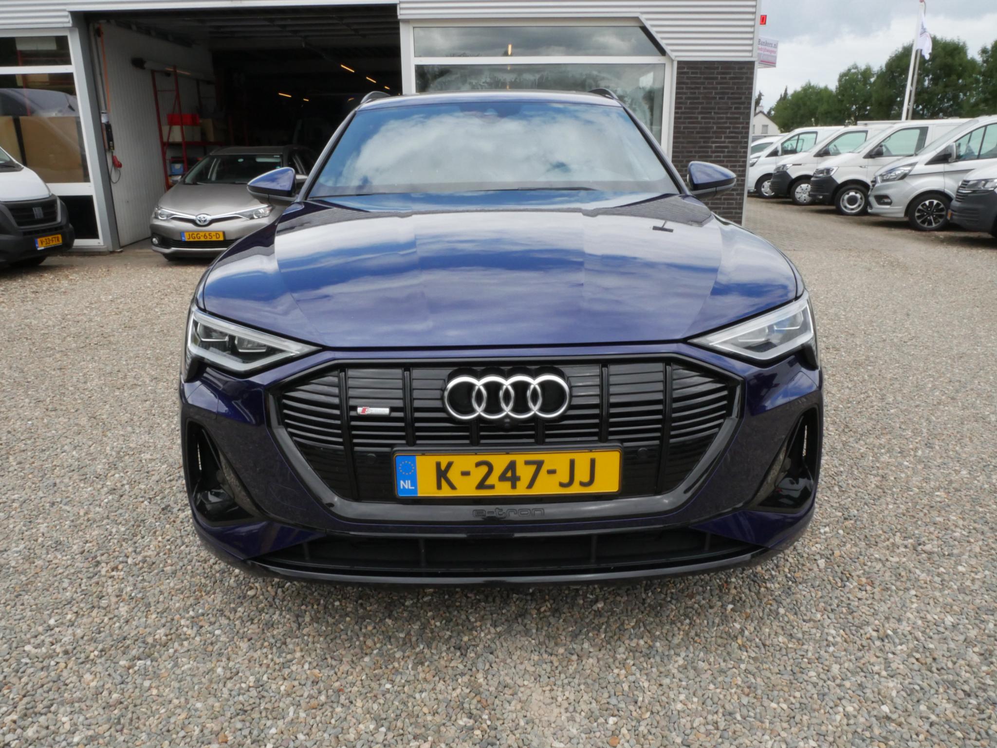 Foto van Audi E-tron