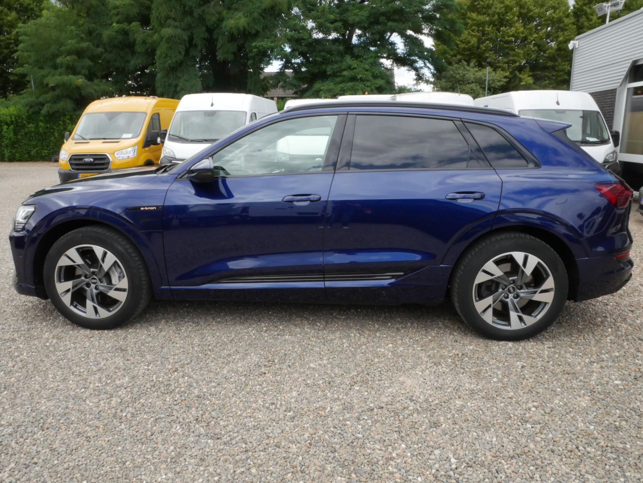 Foto van Audi E-tron