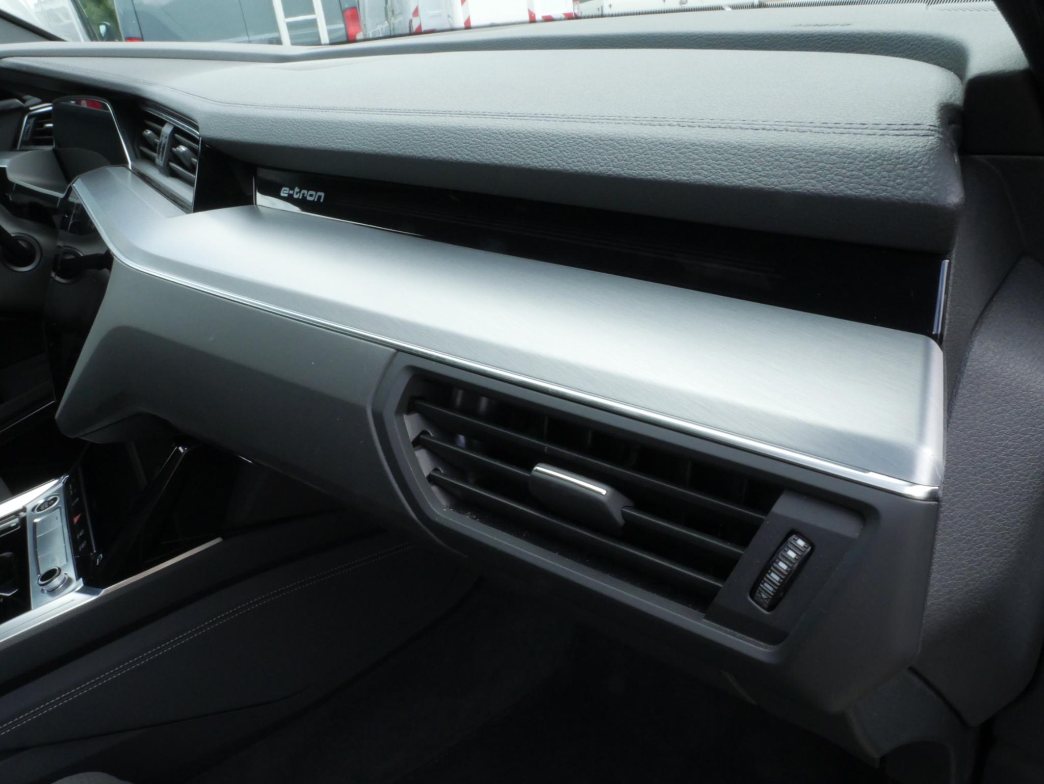 Foto van Audi E-tron