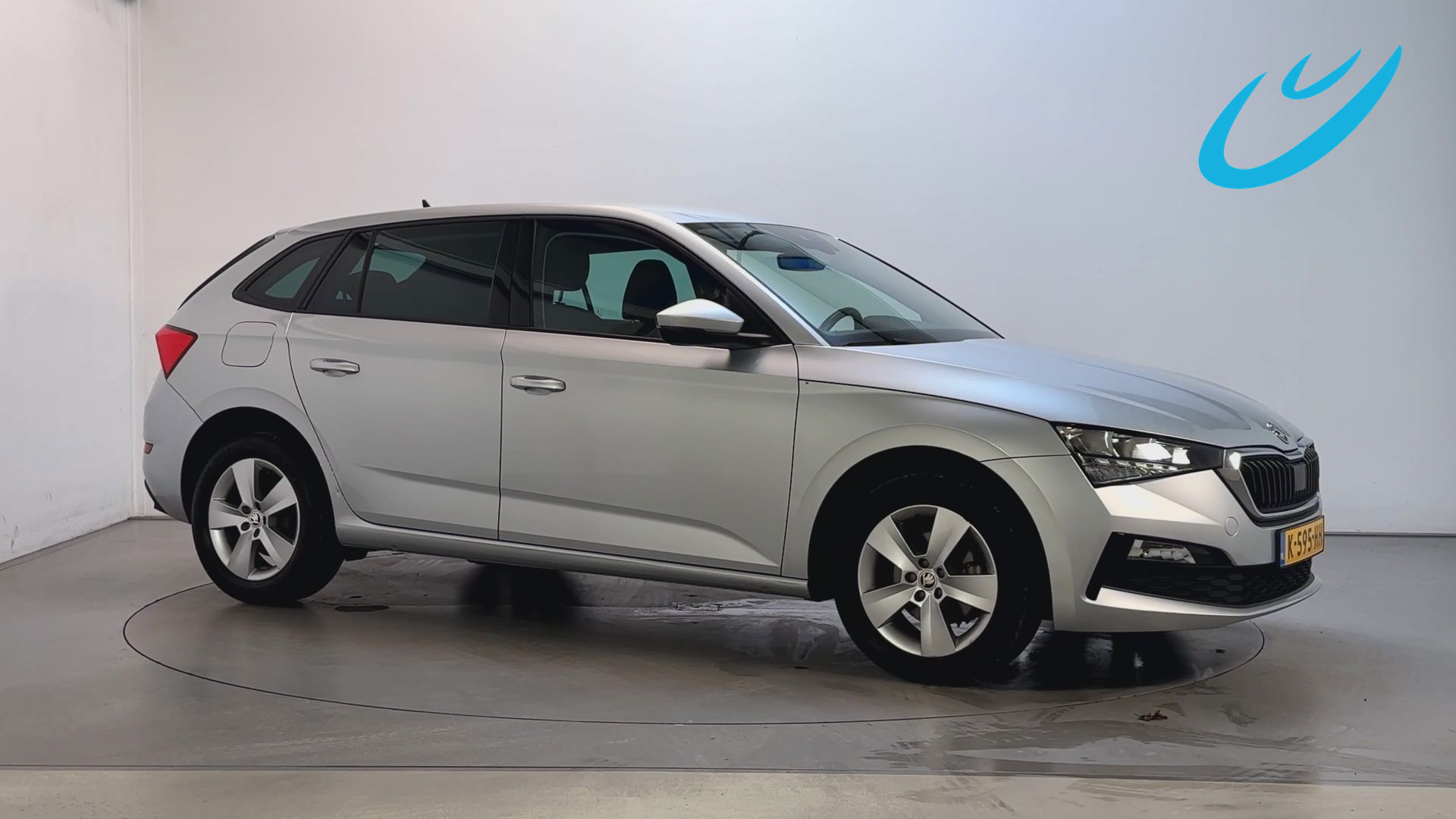 Skoda Scala 1.0 TSI 110pk Ambition Parkeersensoren Navigatie App-Connect DAB+ 2020 - voorkant