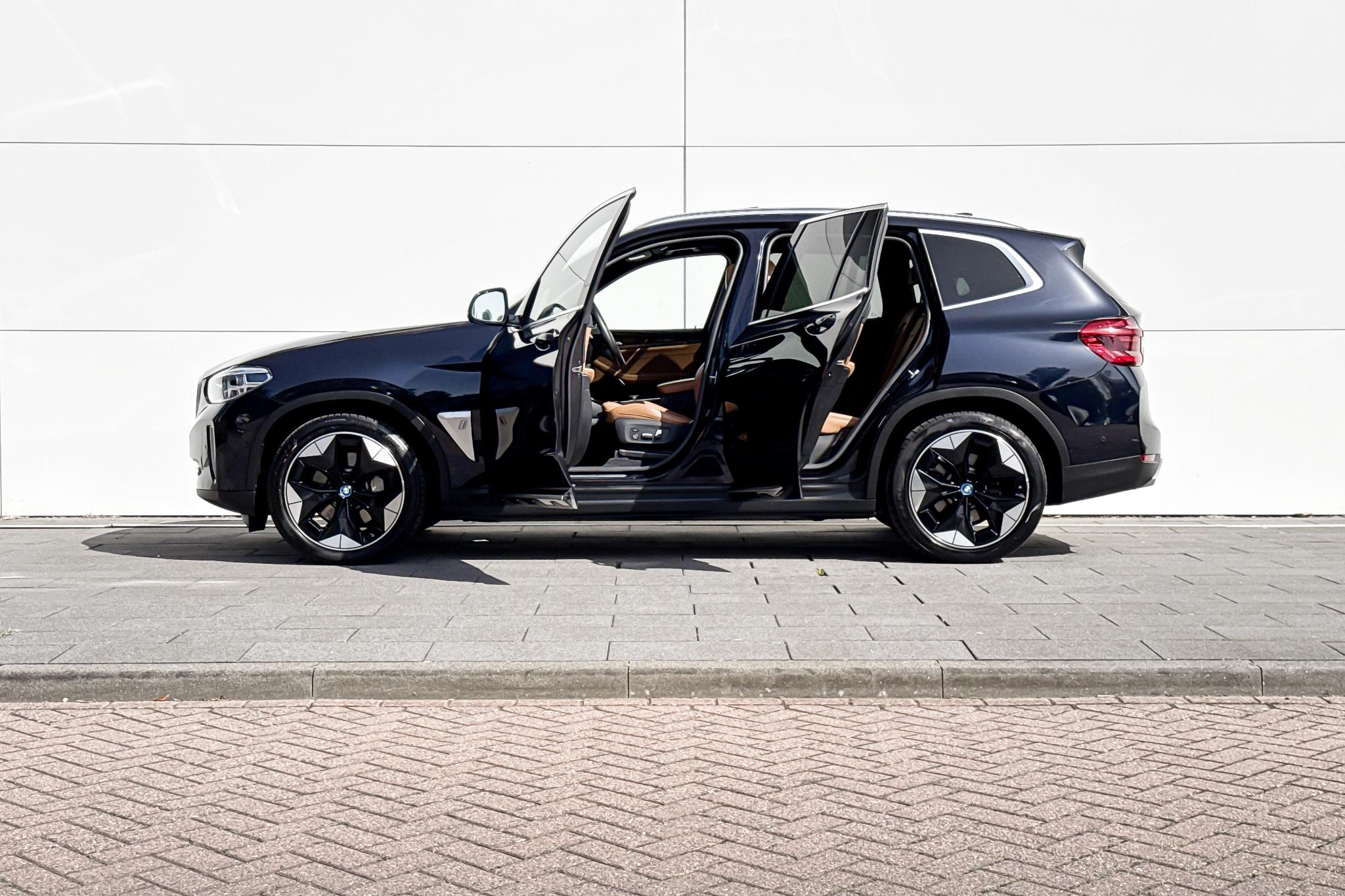 Foto van BMW Ix3