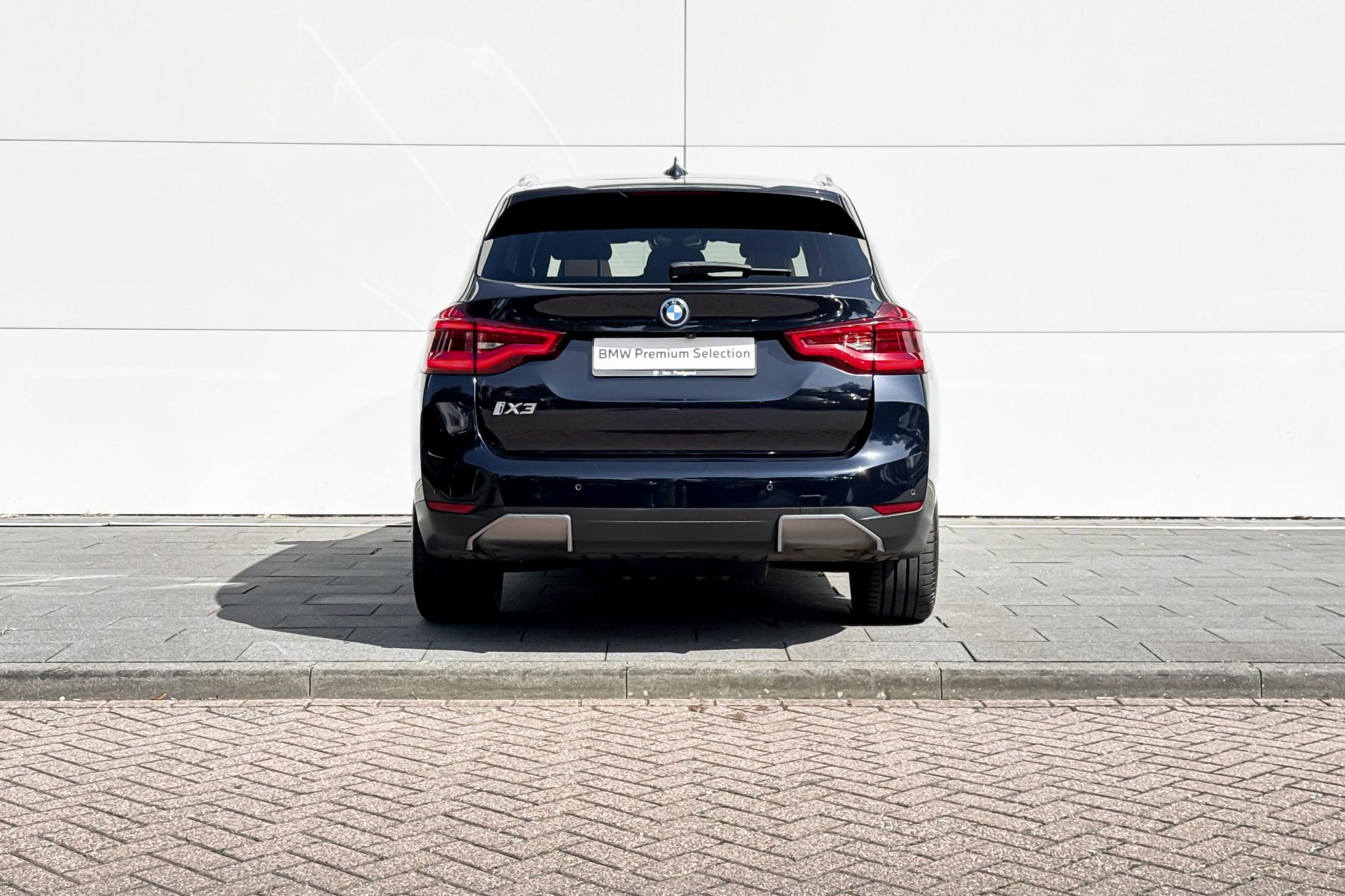 Foto van BMW Ix3