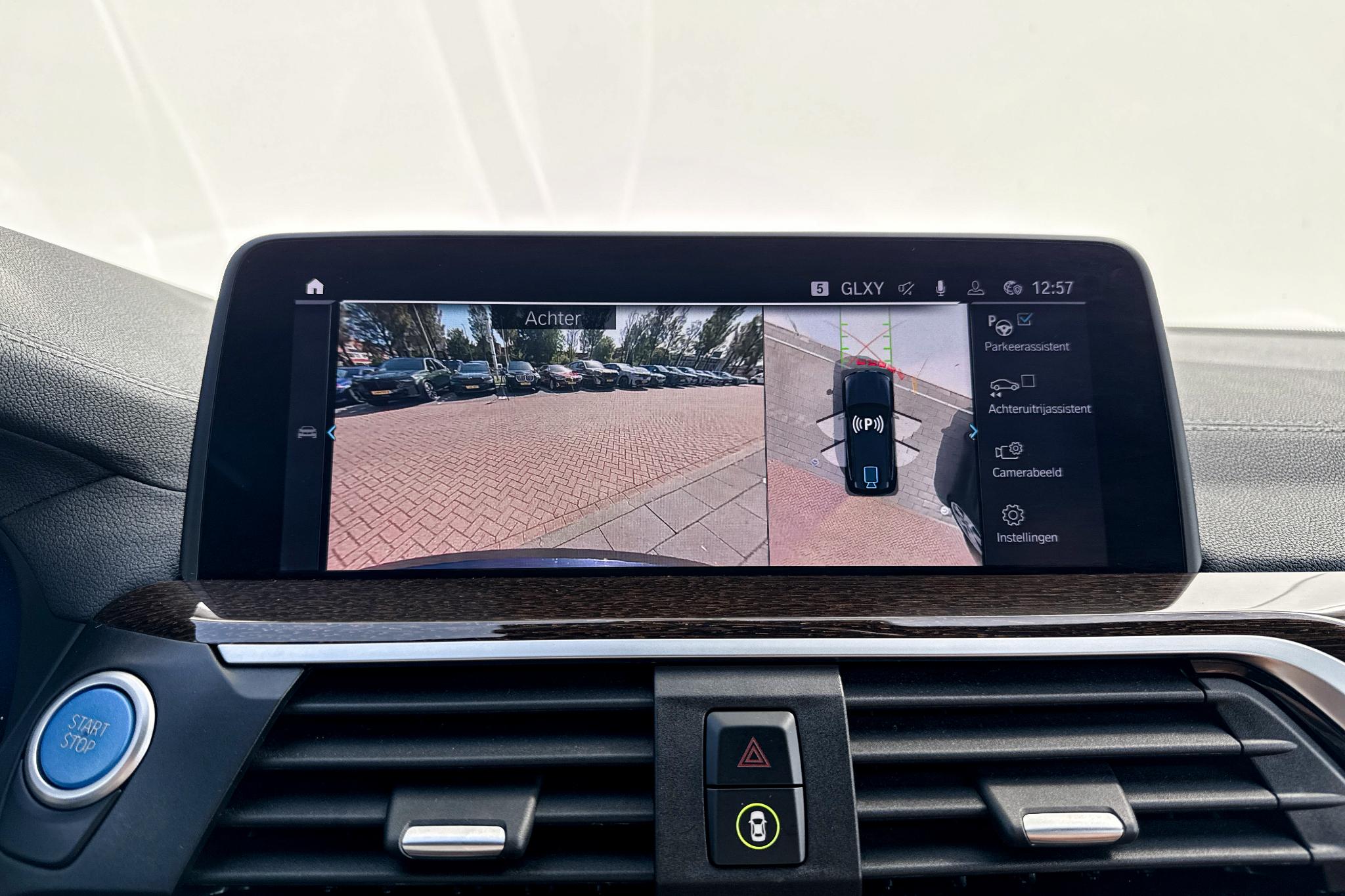Foto van BMW Ix3
