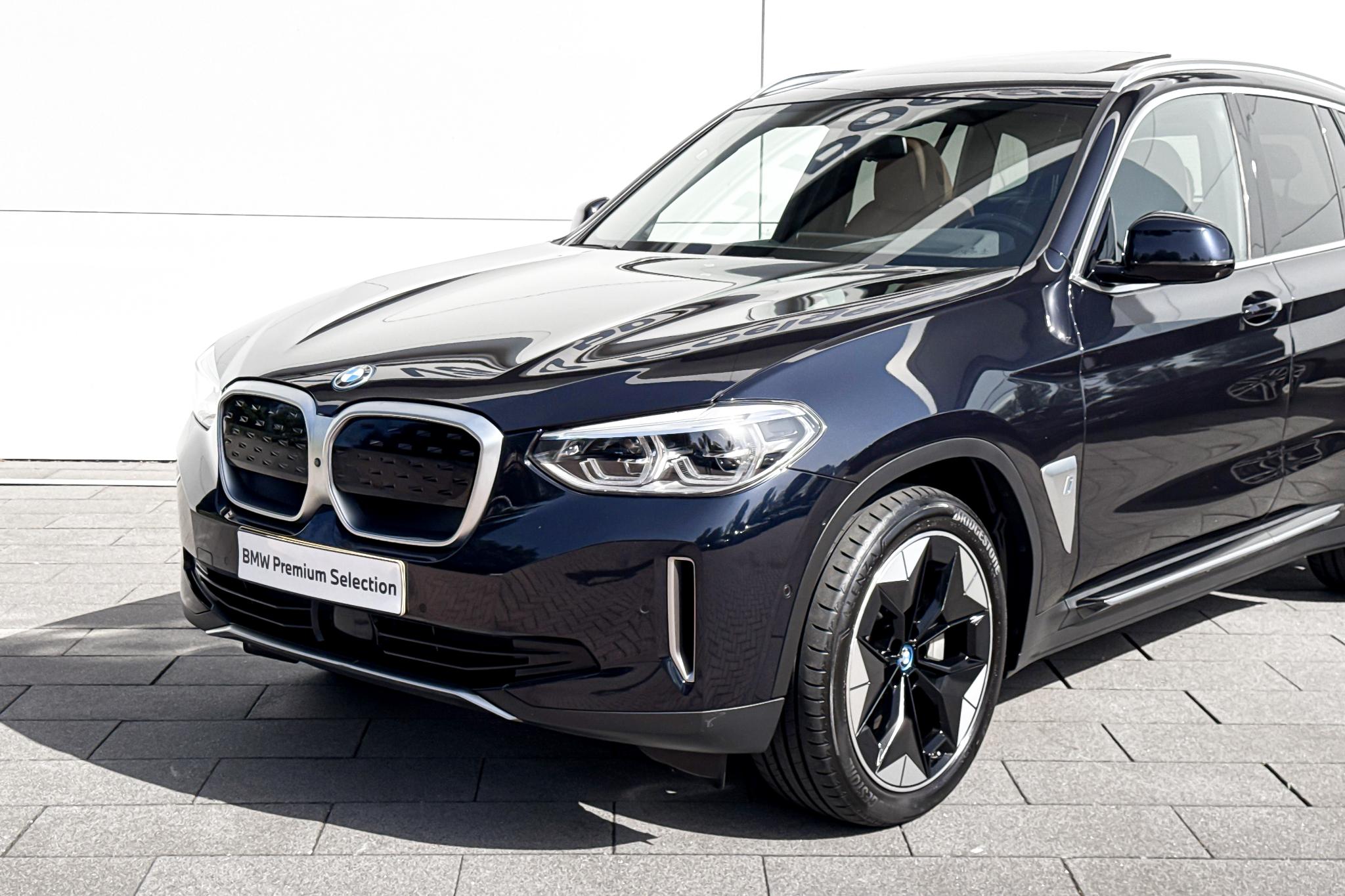 Foto van BMW Ix3