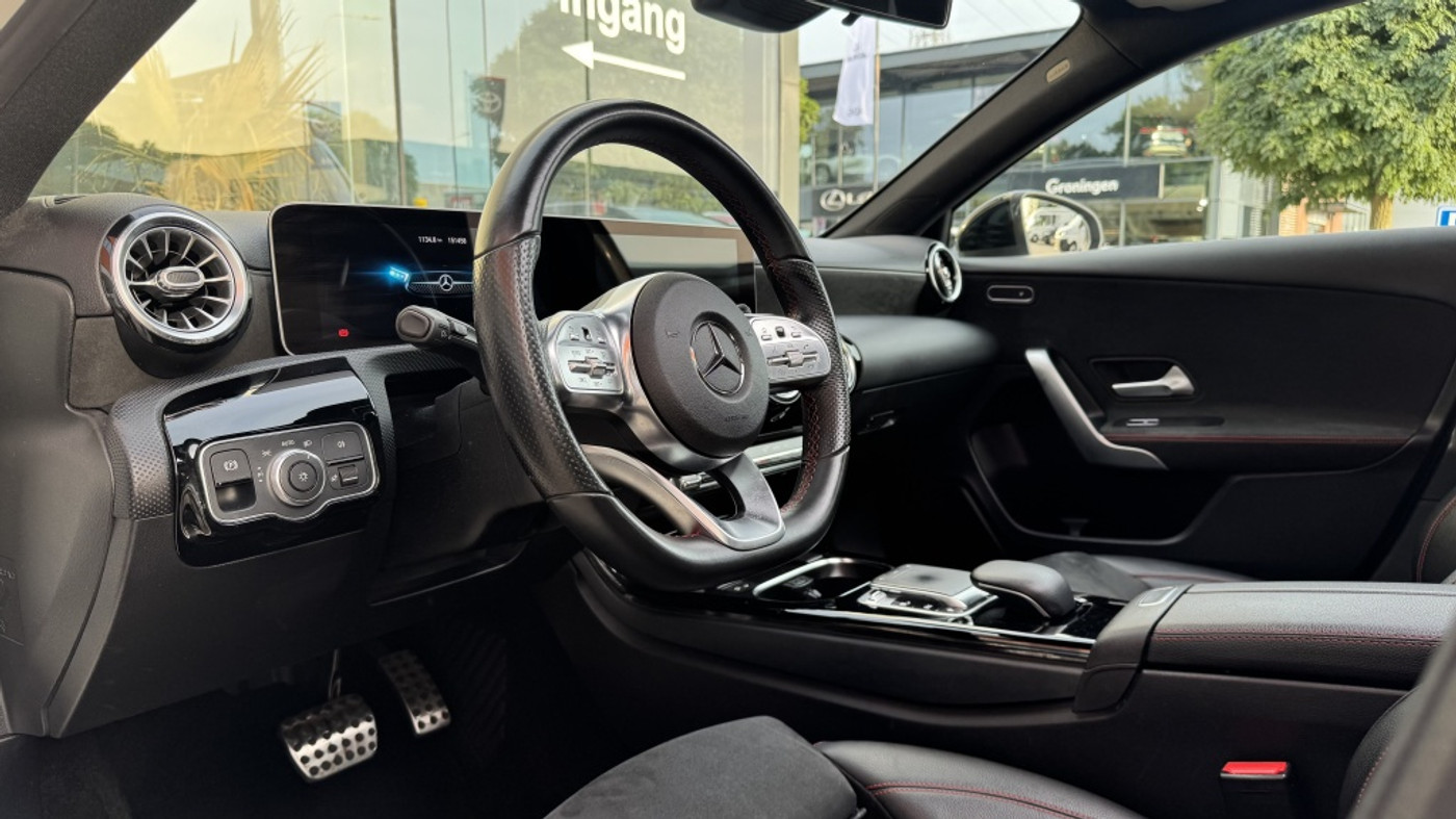 Foto van Mercedes-Benz A 250
