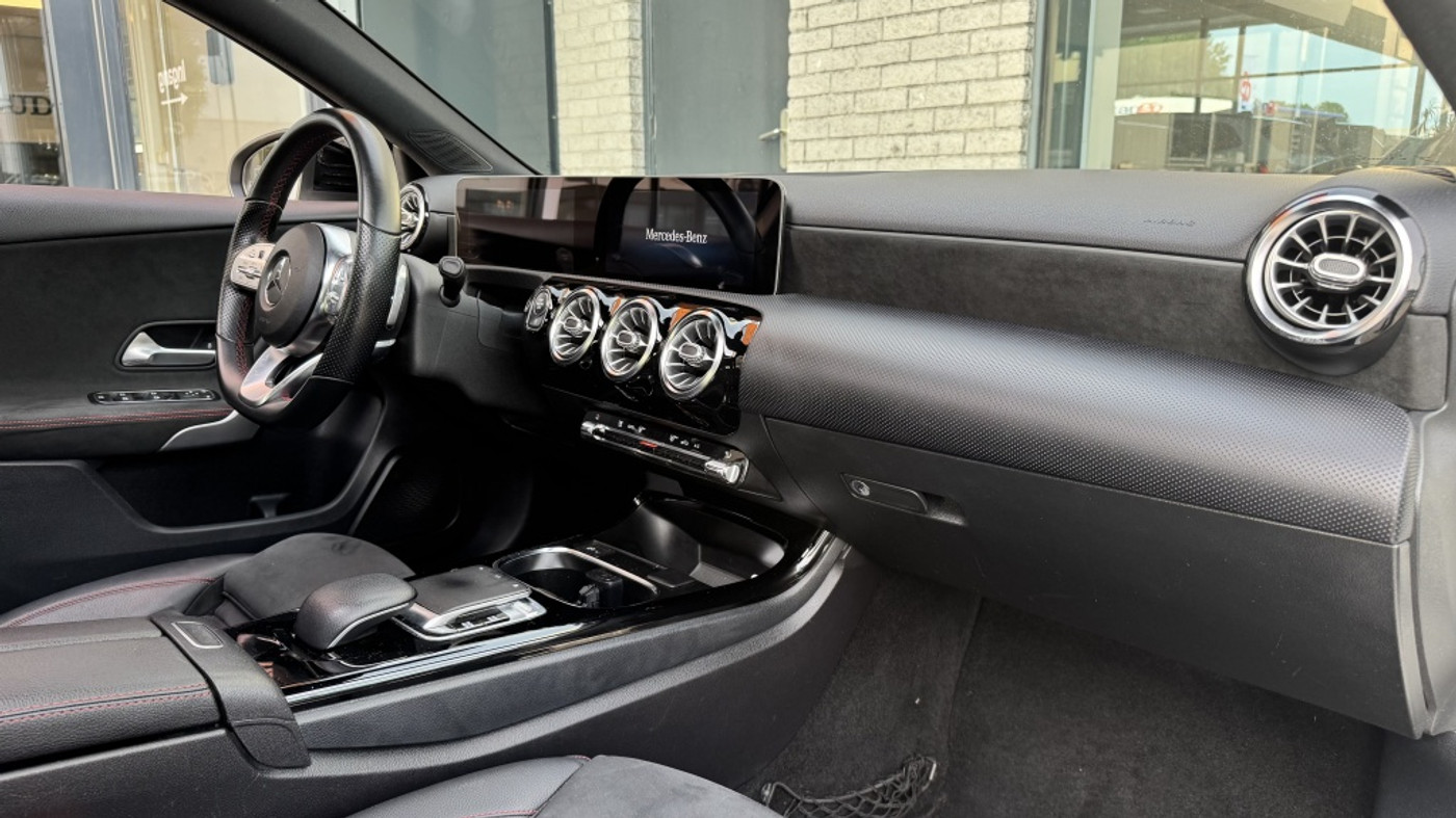 Foto van Mercedes-Benz A 250