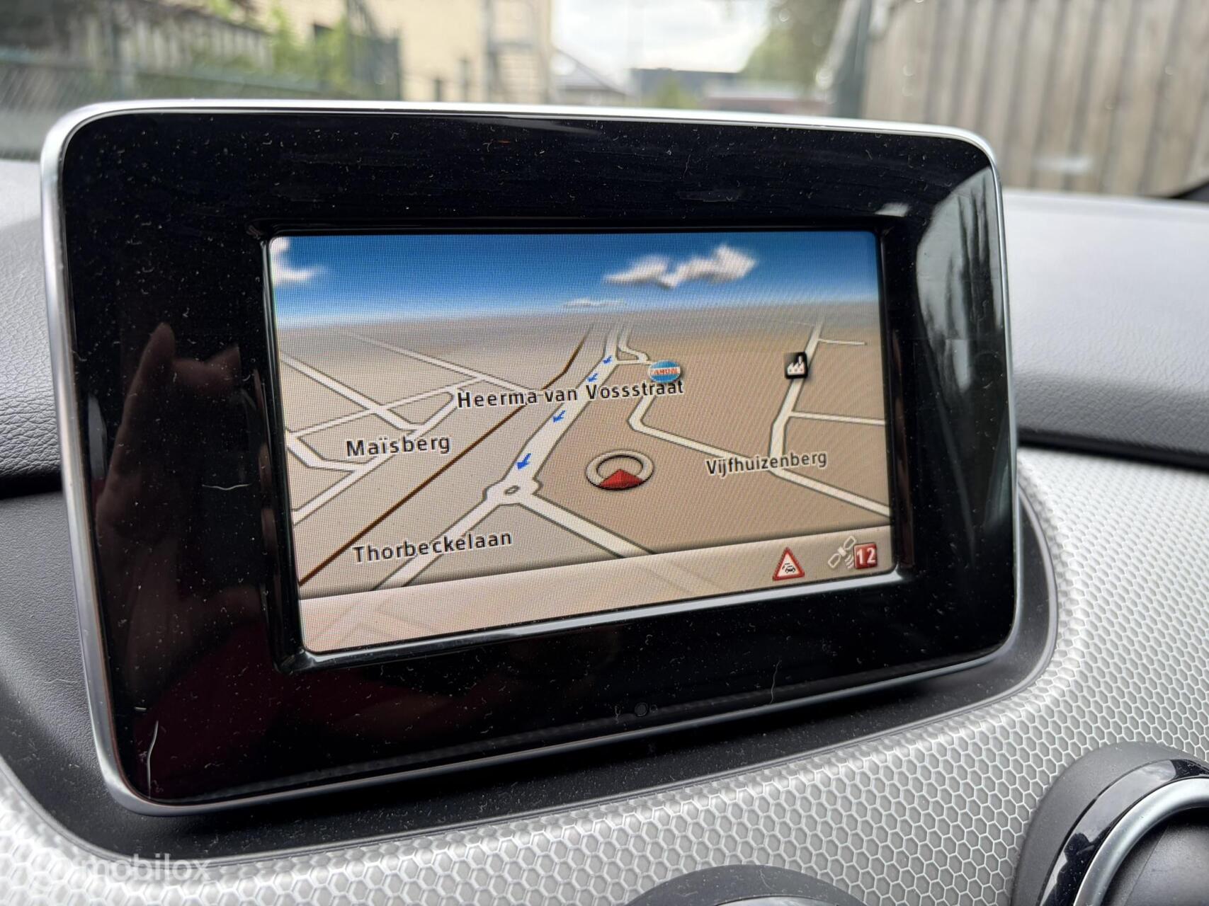 Foto van Mercedes-Benz B 180