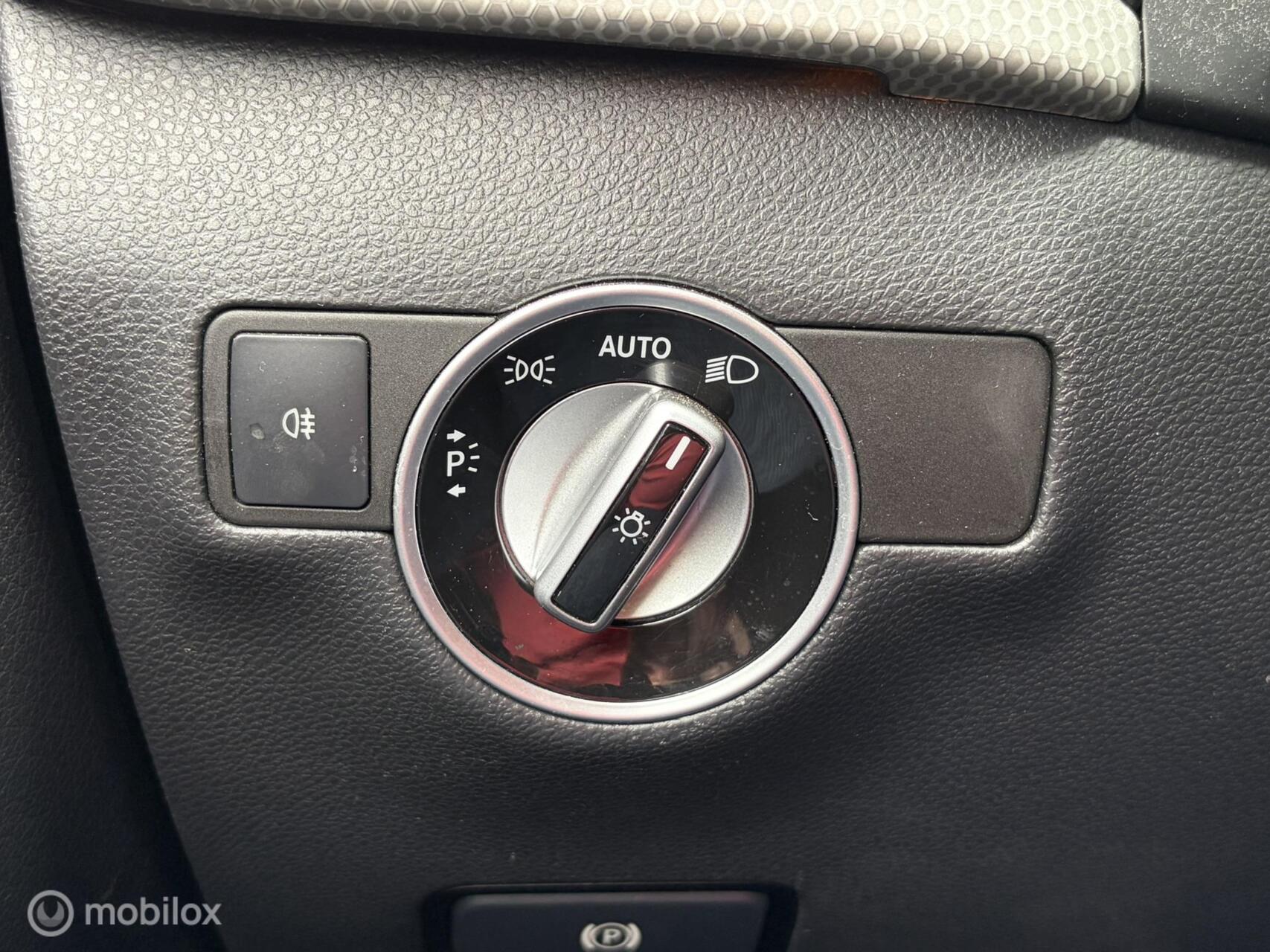 Foto van Mercedes-Benz B 180
