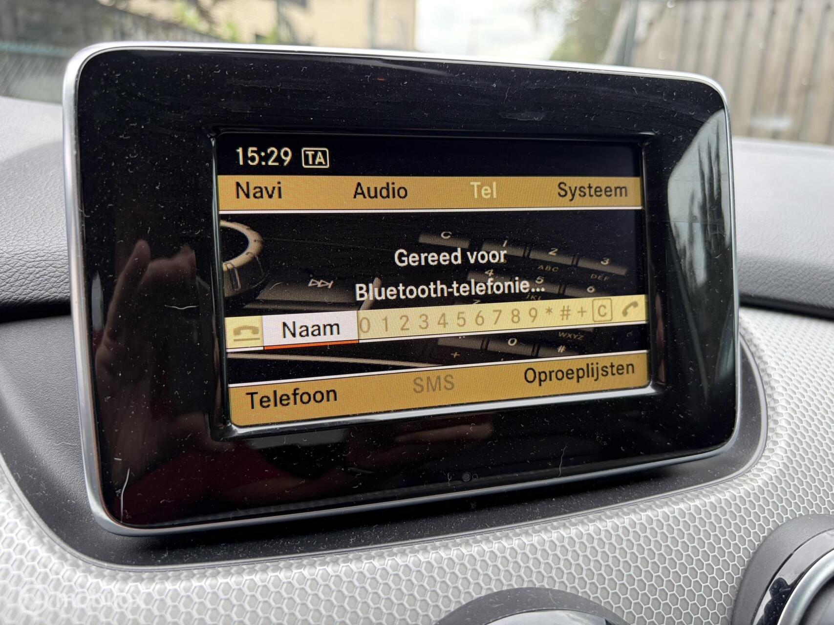 Foto van Mercedes-Benz B 180