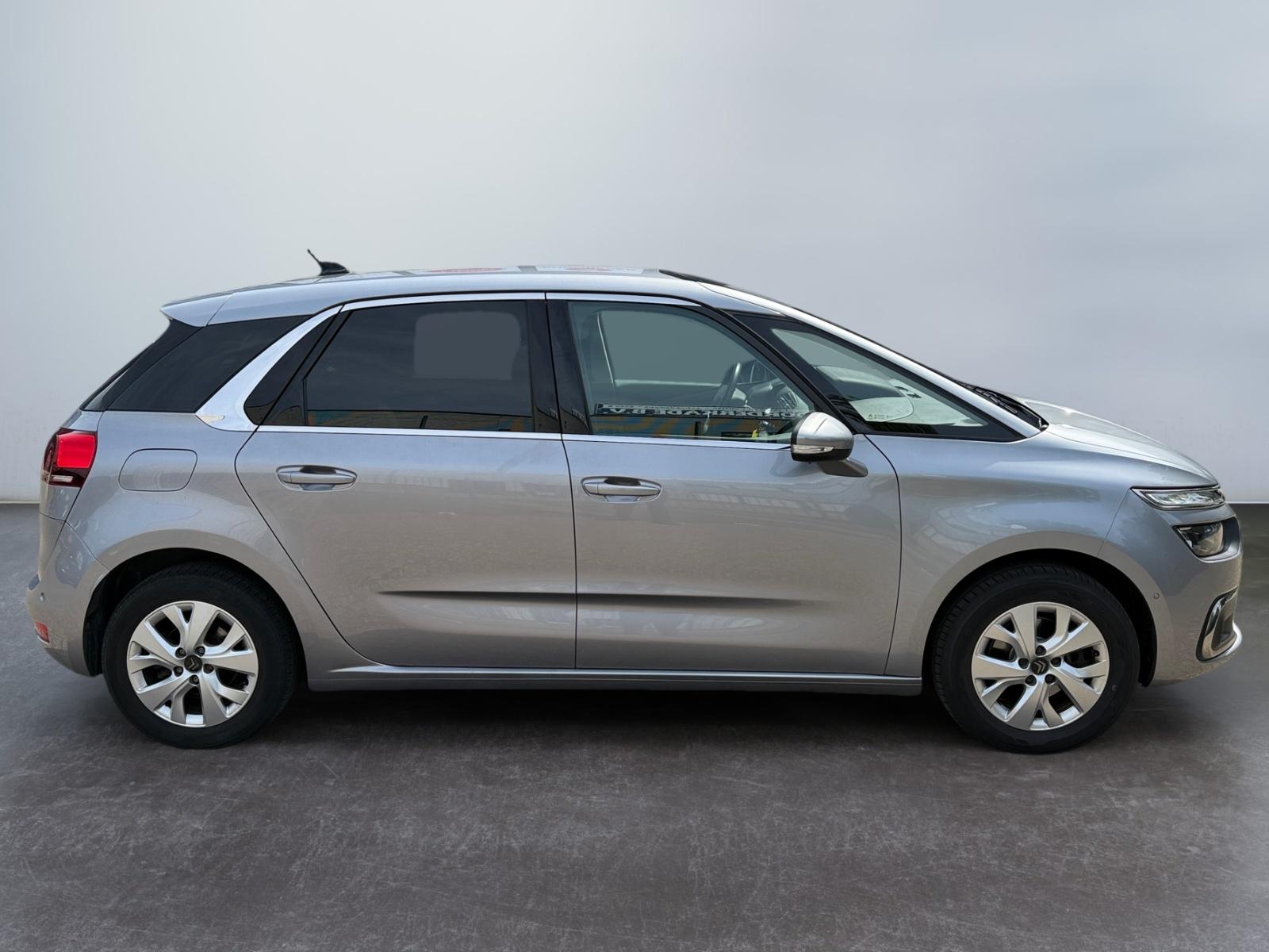 Foto van Citroen C4 Spacetourer