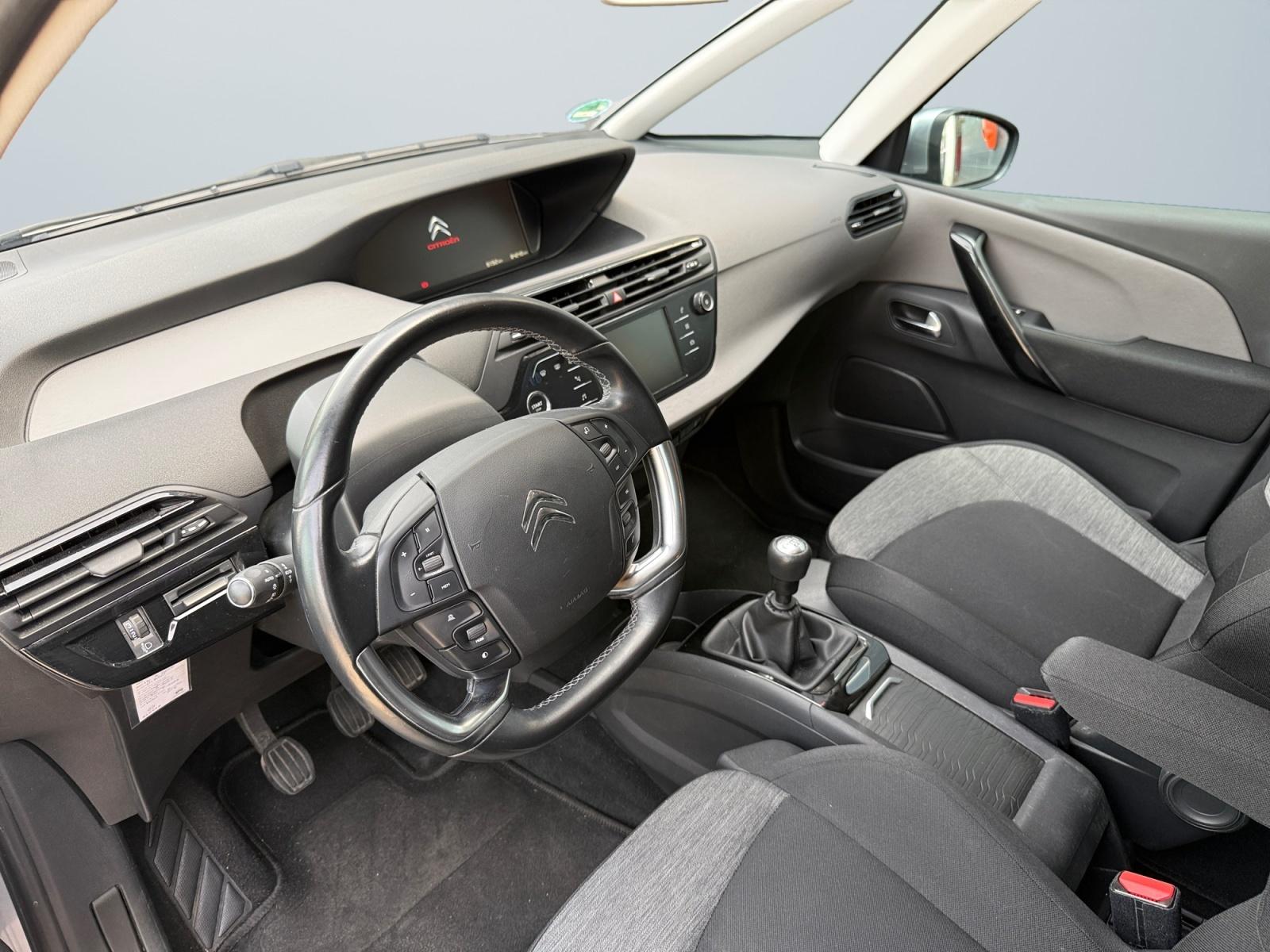 Foto van Citroen C4 Spacetourer