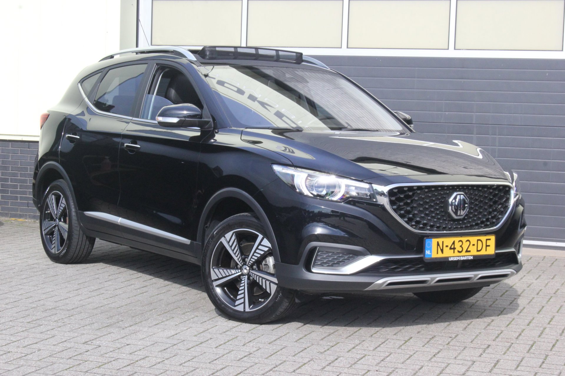 Foto van MG MG ZS Ev