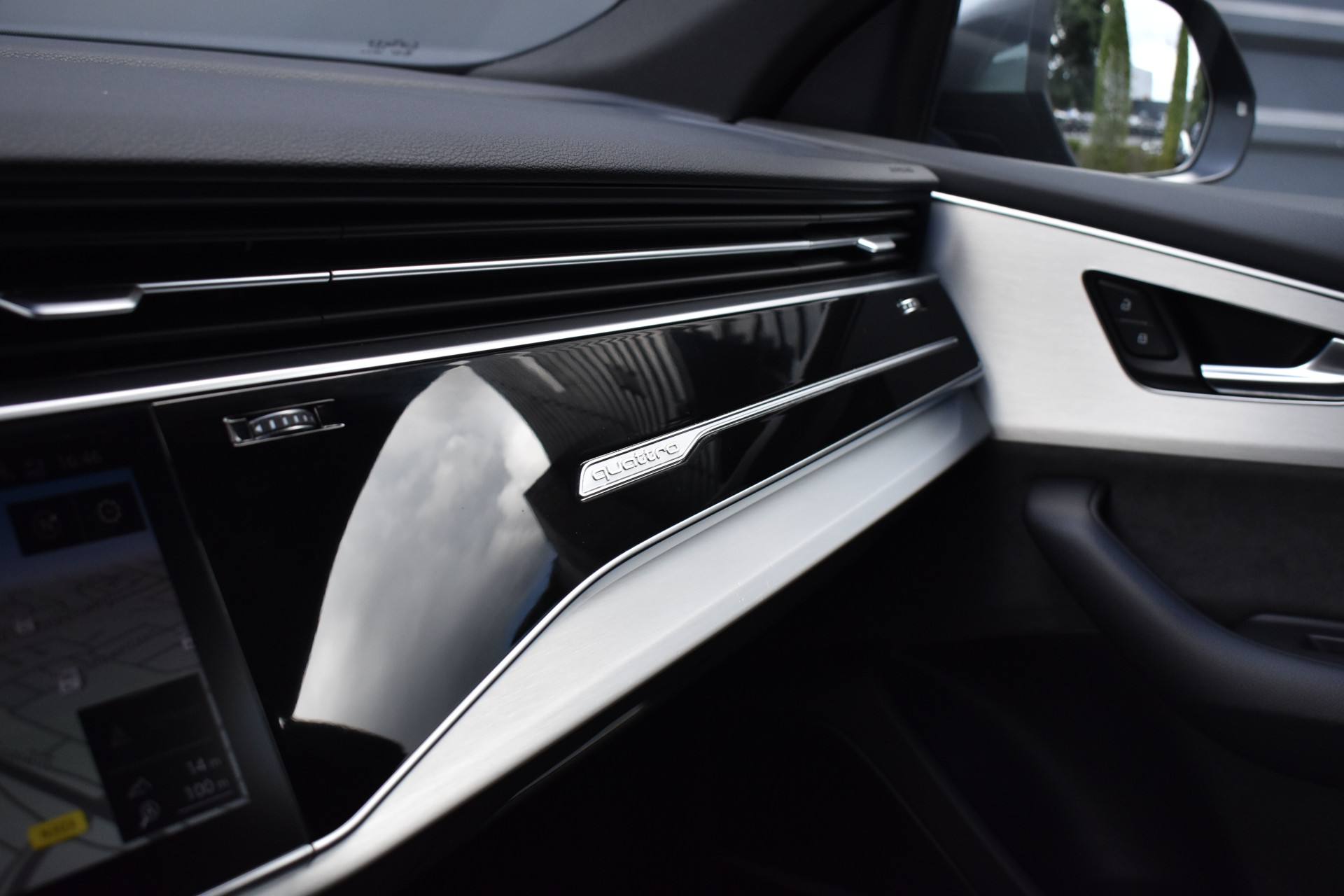 Foto van Audi Q8 55 TFSI E
