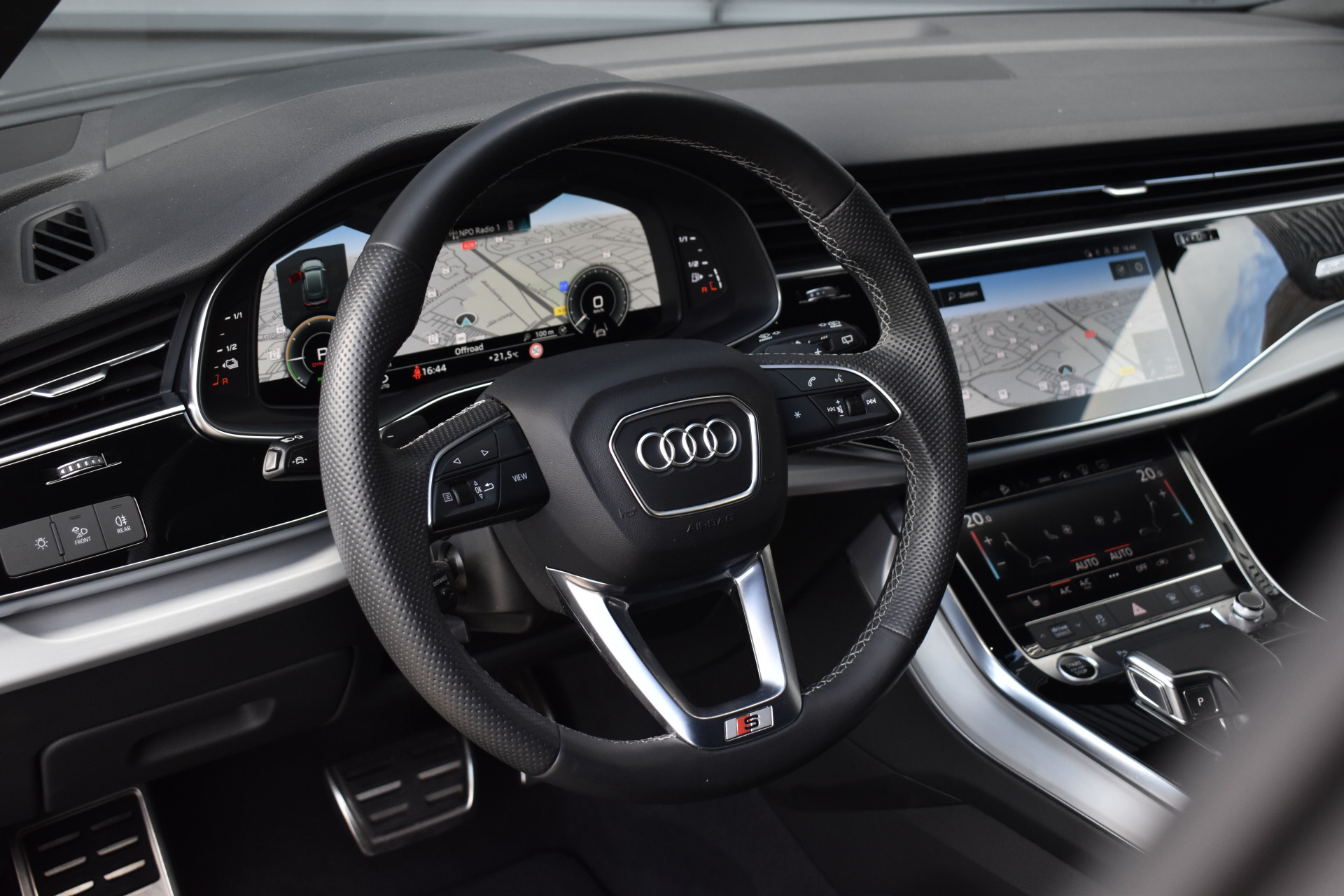 Foto van Audi Q8 55 TFSI E