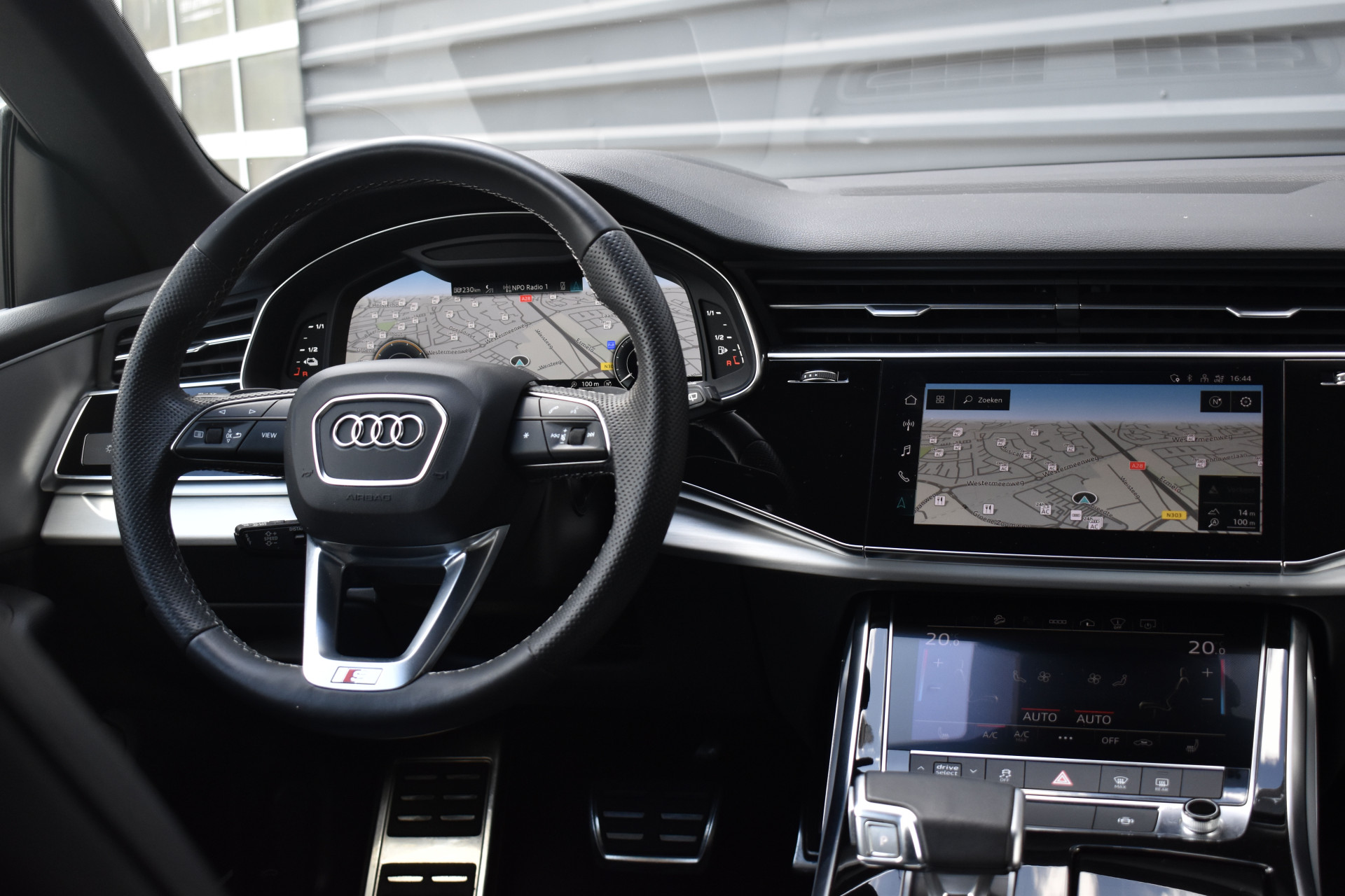 Foto van Audi Q8 55 TFSI E